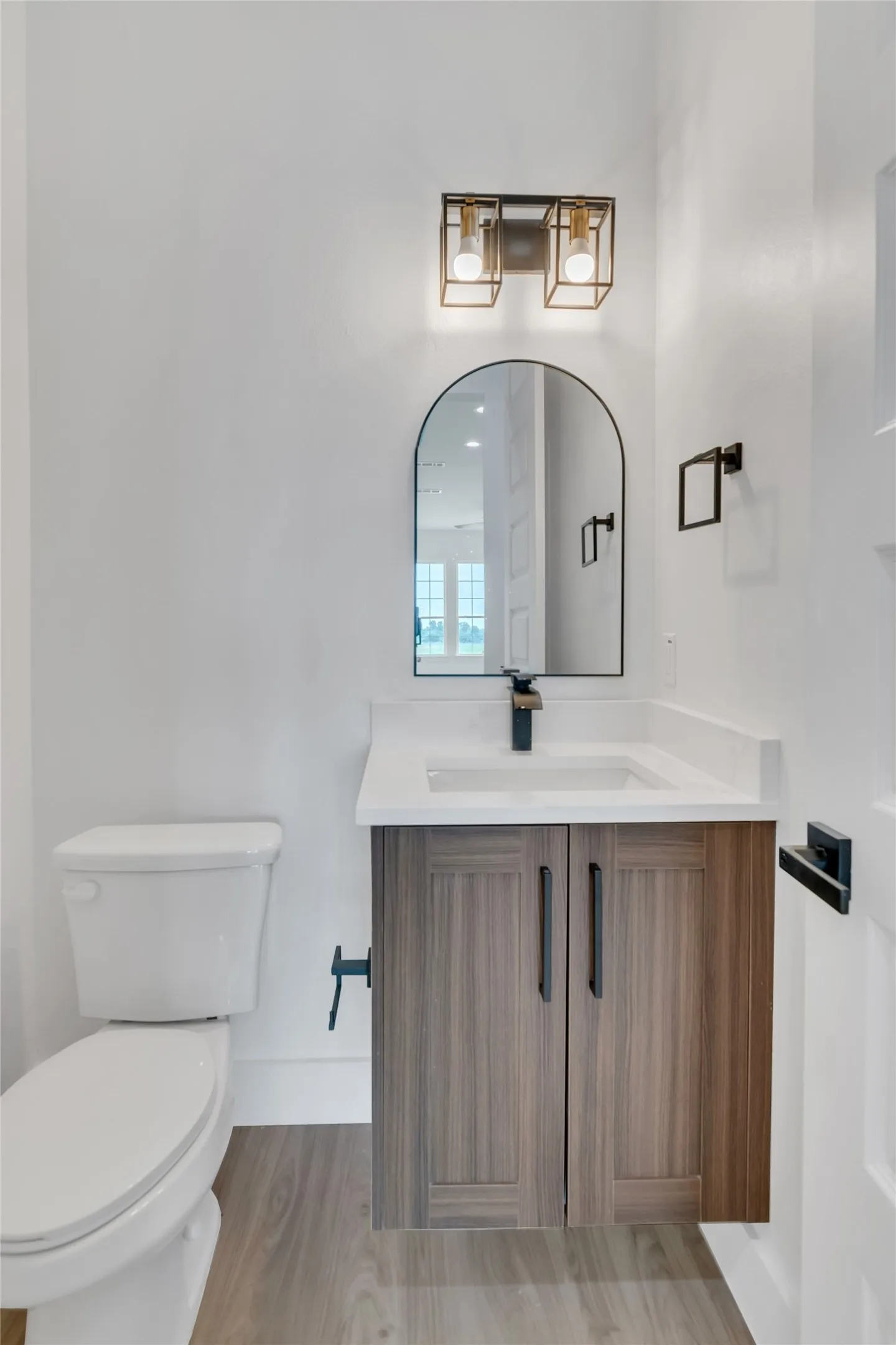 Townhouse For Rent in Dallas County , 3411 Sanjeev Drive, Irving, Texas 75060, 3 Bedroom, 3 Bathroom, 2 Garage spaces, 2,230 Sqft, built in 2024, mls#21365774, Real Estate Agent in Irving, Homes For Rent in Dallas county, Homes For Rent in Irving, Realtor in Irving Texas, Real Estate Brokerage Independent Realty Texas, Luminita Cordes Realtor
