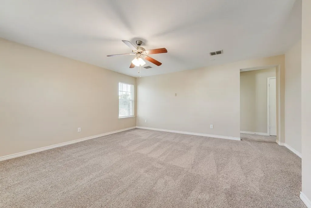 Single Family Residence For Rent in Kaufman County , 123 Southwestern Drive, Forney, Texas 75126, 4 Bedroom, 3 Bathroom, 2 Garage spaces, 2,517 Sqft, built in 2006, Price $2,350, mls#21365775, Real Estate Agent in Forney, Homes For Rent in Kaufman county, Homes For Rent in Forney, Realtor in Forney Texas, Real Estate Brokerage Independent Realty Texas, Luminita Cordes Realtor