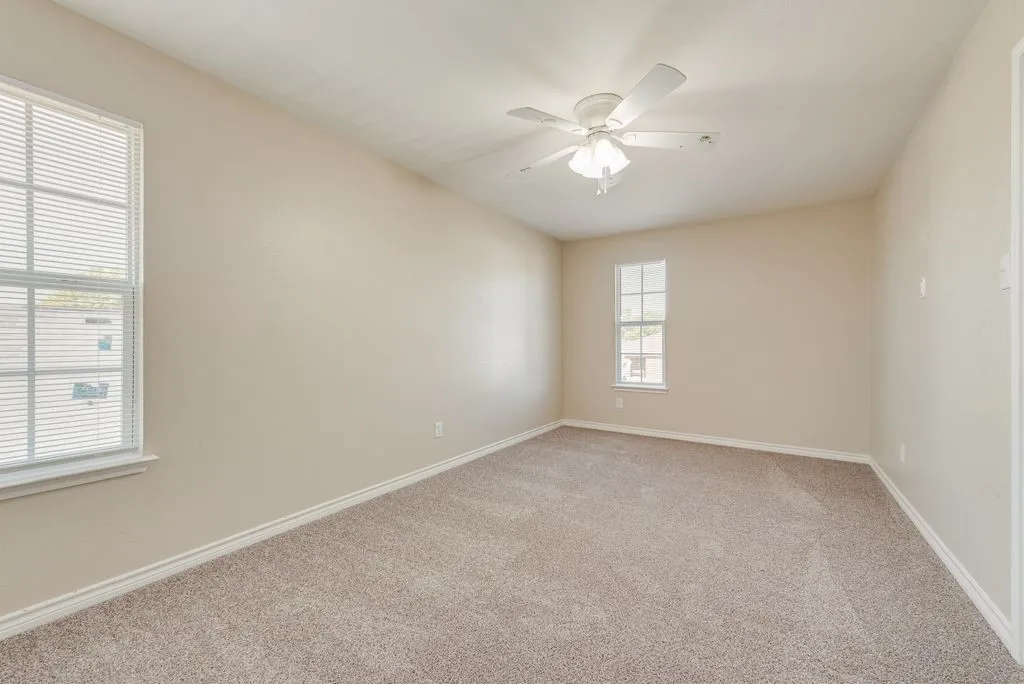 Single Family Residence For Rent in Kaufman County , 123 Southwestern Drive, Forney, Texas 75126, 4 Bedroom, 3 Bathroom, 2 Garage spaces, 2,517 Sqft, built in 2006, Price $2,350, mls#21365775, Real Estate Agent in Forney, Homes For Rent in Kaufman county, Homes For Rent in Forney, Realtor in Forney Texas, Real Estate Brokerage Independent Realty Texas, Luminita Cordes Realtor
