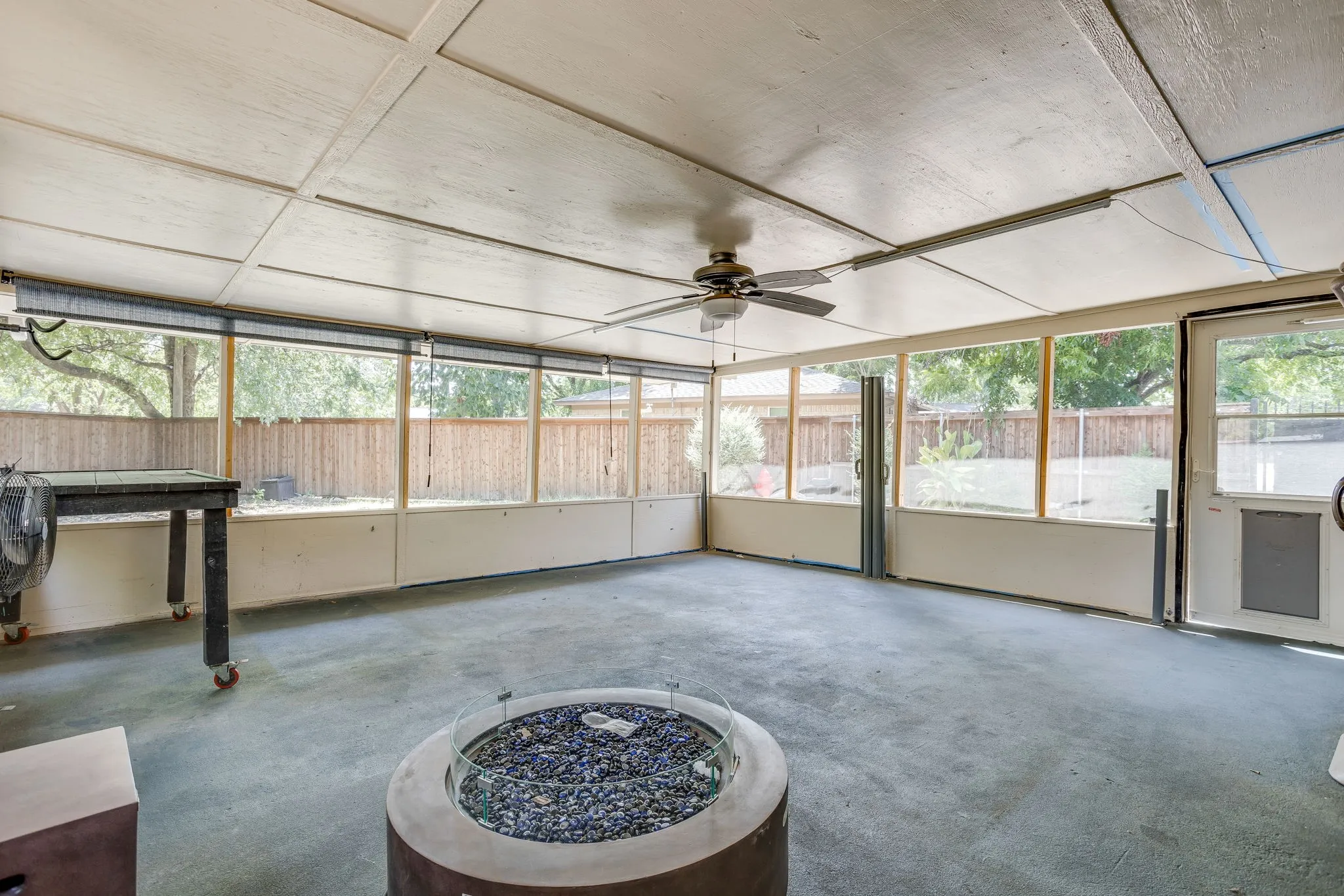 Single Family Residence For Sale in Johnson County , 314 Bernice Court, Burleson, Texas 76028, 2 Bedroom, 2 Bathroom, 2 Garage spaces, 1,174 Sqft, built in 1968, mls#21365700, Real Estate Agent in Burleson, Homes For Sale in Johnson county, Homes For Sale in Burleson, Realtor in Burleson Texas, Real Estate Brokerage Independent Realty Texas, Luminita Cordes Realtor