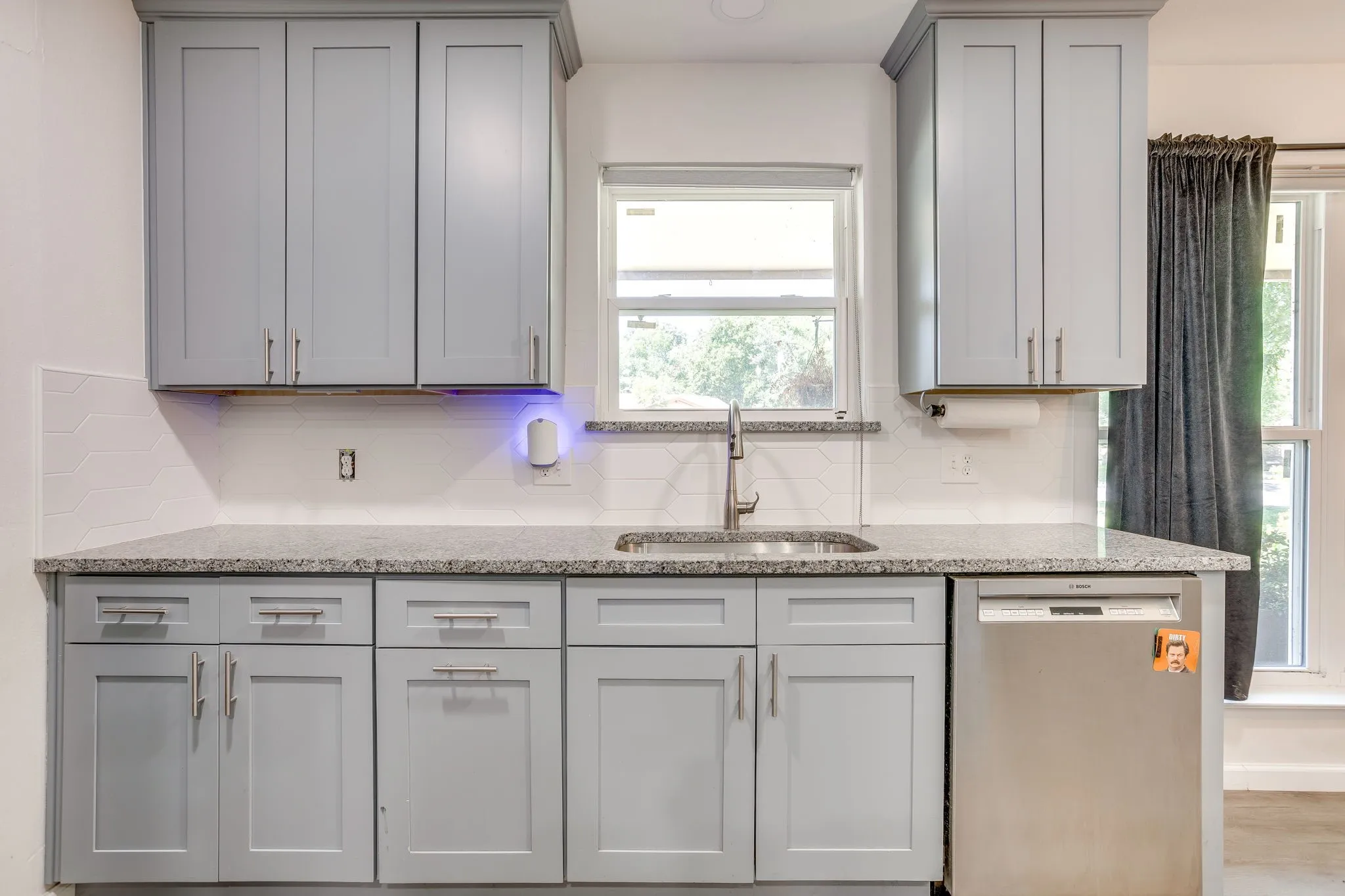 Single Family Residence For Sale in Johnson County , 314 Bernice Court, Burleson, Texas 76028, 2 Bedroom, 2 Bathroom, 2 Garage spaces, 1,174 Sqft, built in 1968, mls#21365700, Real Estate Agent in Burleson, Homes For Sale in Johnson county, Homes For Sale in Burleson, Realtor in Burleson Texas, Real Estate Brokerage Independent Realty Texas, Luminita Cordes Realtor