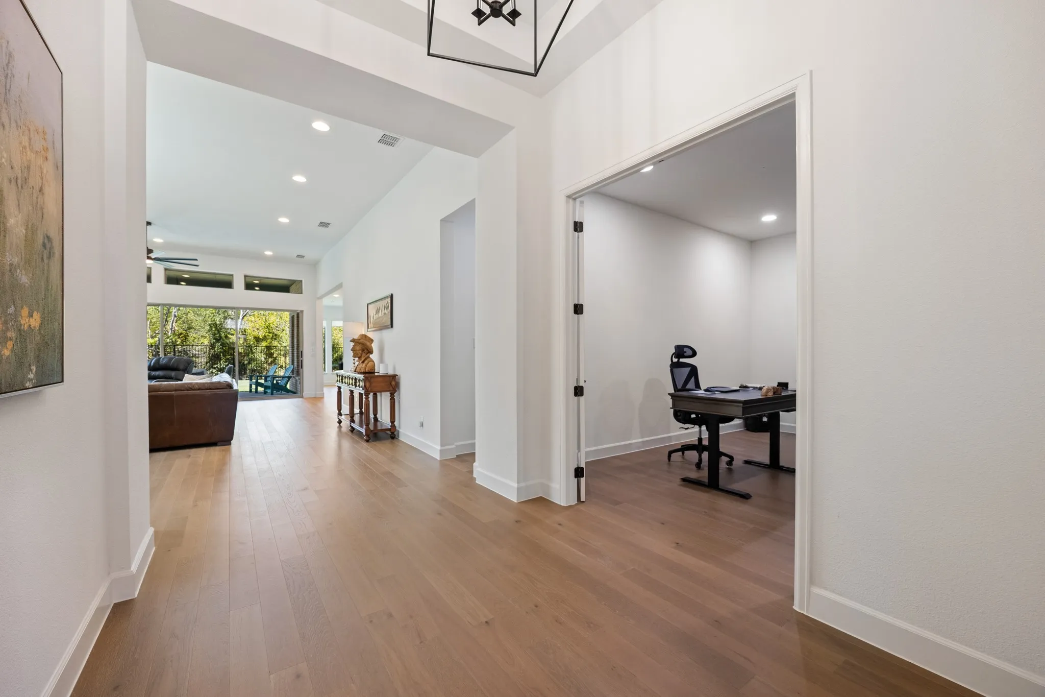 Beautiful designed floor plan, no-nonesense one story home