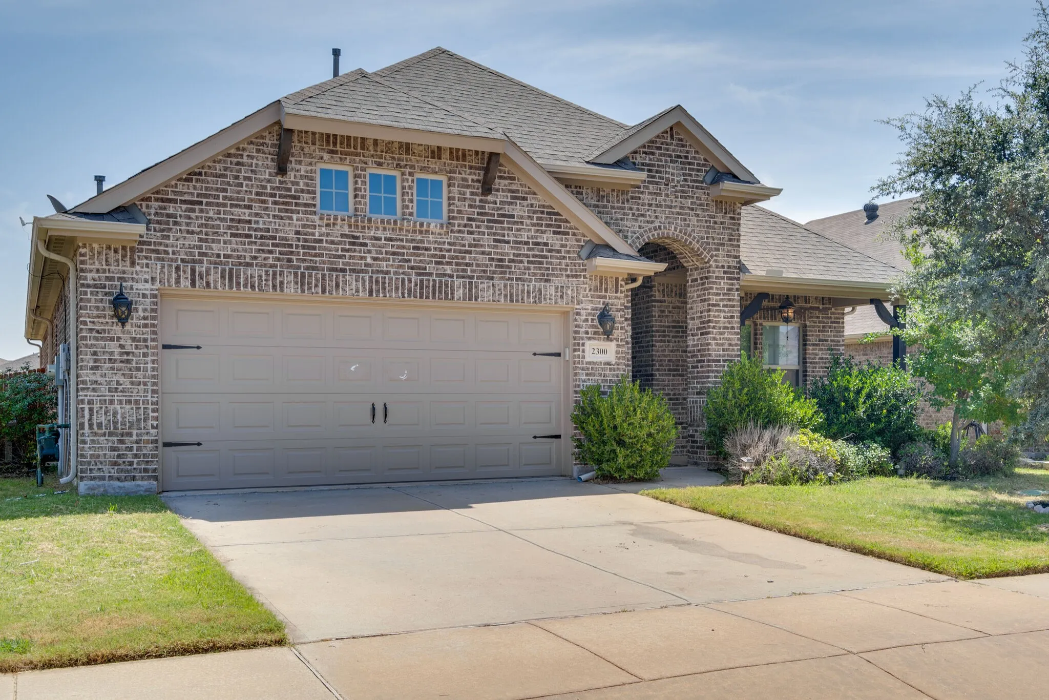 Single Family Residence For Rent in Denton County , 2300 Eppright Drive, Little Elm, Texas 75068, 3 Bedroom, 2 Bathroom, 2 Garage spaces, 2,125 Sqft, built in 2014, mls#21365781, Real Estate Agent in Little Elm, Homes For Rent in Denton county, Homes For Rent in Little Elm, Realtor in Little Elm Texas, Real Estate Brokerage Independent Realty Texas, Luminita Cordes Realtor