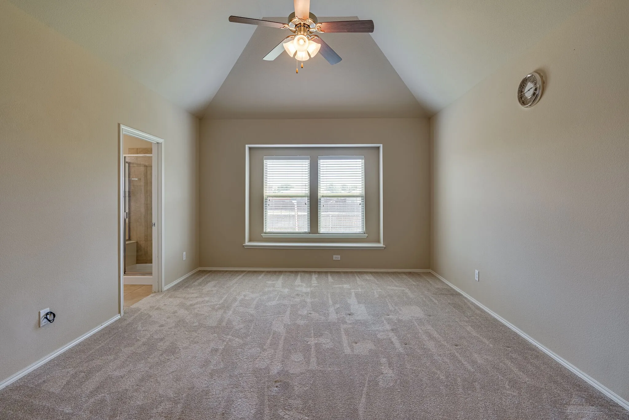 Single Family Residence For Rent in Denton County , 2300 Eppright Drive, Little Elm, Texas 75068, 3 Bedroom, 2 Bathroom, 2 Garage spaces, 2,125 Sqft, built in 2014, mls#21365781, Real Estate Agent in Little Elm, Homes For Rent in Denton county, Homes For Rent in Little Elm, Realtor in Little Elm Texas, Real Estate Brokerage Independent Realty Texas, Luminita Cordes Realtor