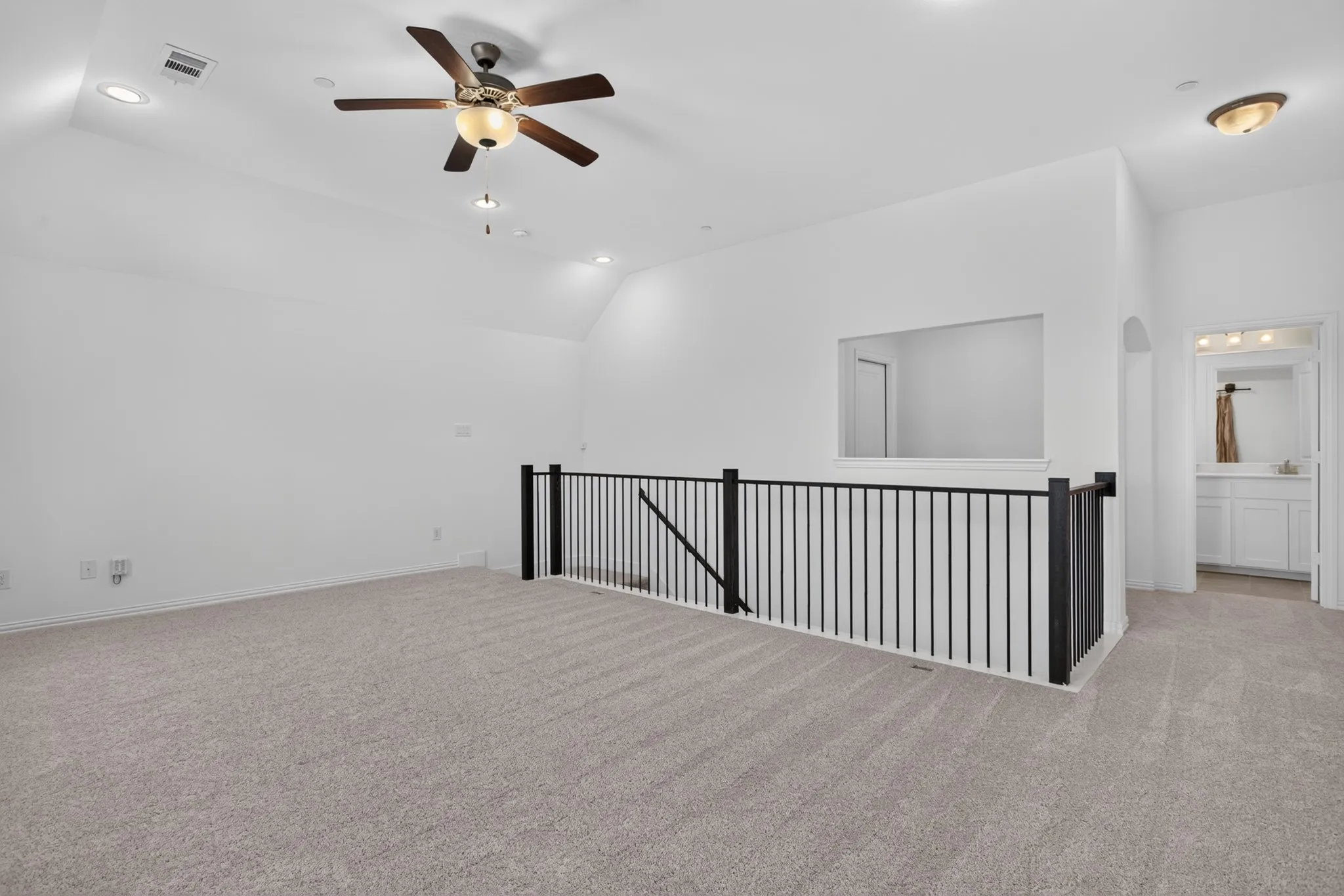 Townhouse For Sale in Collin County , 7224 Chief Spotted Tail Drive, Mc Kinney, Texas 75070, 3 Bedroom, 3 Bathroom, 2 Garage spaces, 2,282 Sqft, built in 2018, Price $439,900, mls#21354196, Real Estate Agent in Mc Kinney, Homes For Sale in Collin county, Homes For Sale in Mc Kinney, Realtor in Mc Kinney Texas, Real Estate Brokerage Independent Realty Texas, Luminita Cordes Realtor