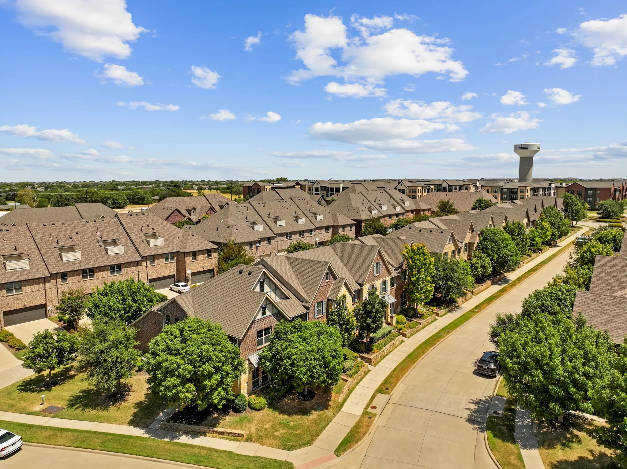 Townhouse For Sale in Collin County , 7224 Chief Spotted Tail Drive, Mc Kinney, Texas 75070, 3 Bedroom, 3 Bathroom, 2 Garage spaces, 2,282 Sqft, built in 2018, Price $439,900, mls#21354196, Real Estate Agent in Mc Kinney, Homes For Sale in Collin county, Homes For Sale in Mc Kinney, Realtor in Mc Kinney Texas, Real Estate Brokerage Independent Realty Texas, Luminita Cordes Realtor