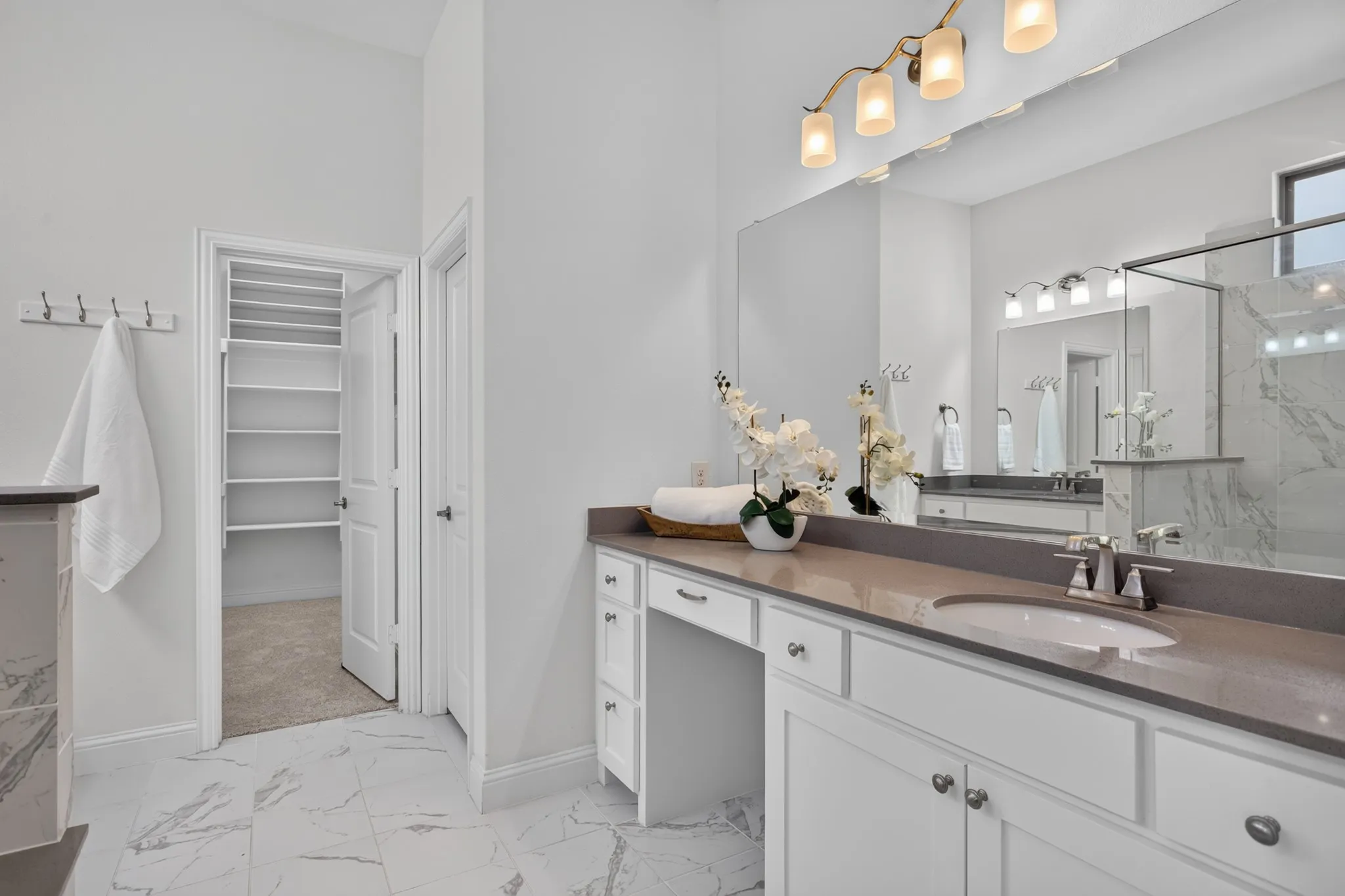 Townhouse For Sale in Collin County , 7224 Chief Spotted Tail Drive, Mc Kinney, Texas 75070, 3 Bedroom, 3 Bathroom, 2 Garage spaces, 2,282 Sqft, built in 2018, Price $439,900, mls#21354196, Real Estate Agent in Mc Kinney, Homes For Sale in Collin county, Homes For Sale in Mc Kinney, Realtor in Mc Kinney Texas, Real Estate Brokerage Independent Realty Texas, Luminita Cordes Realtor