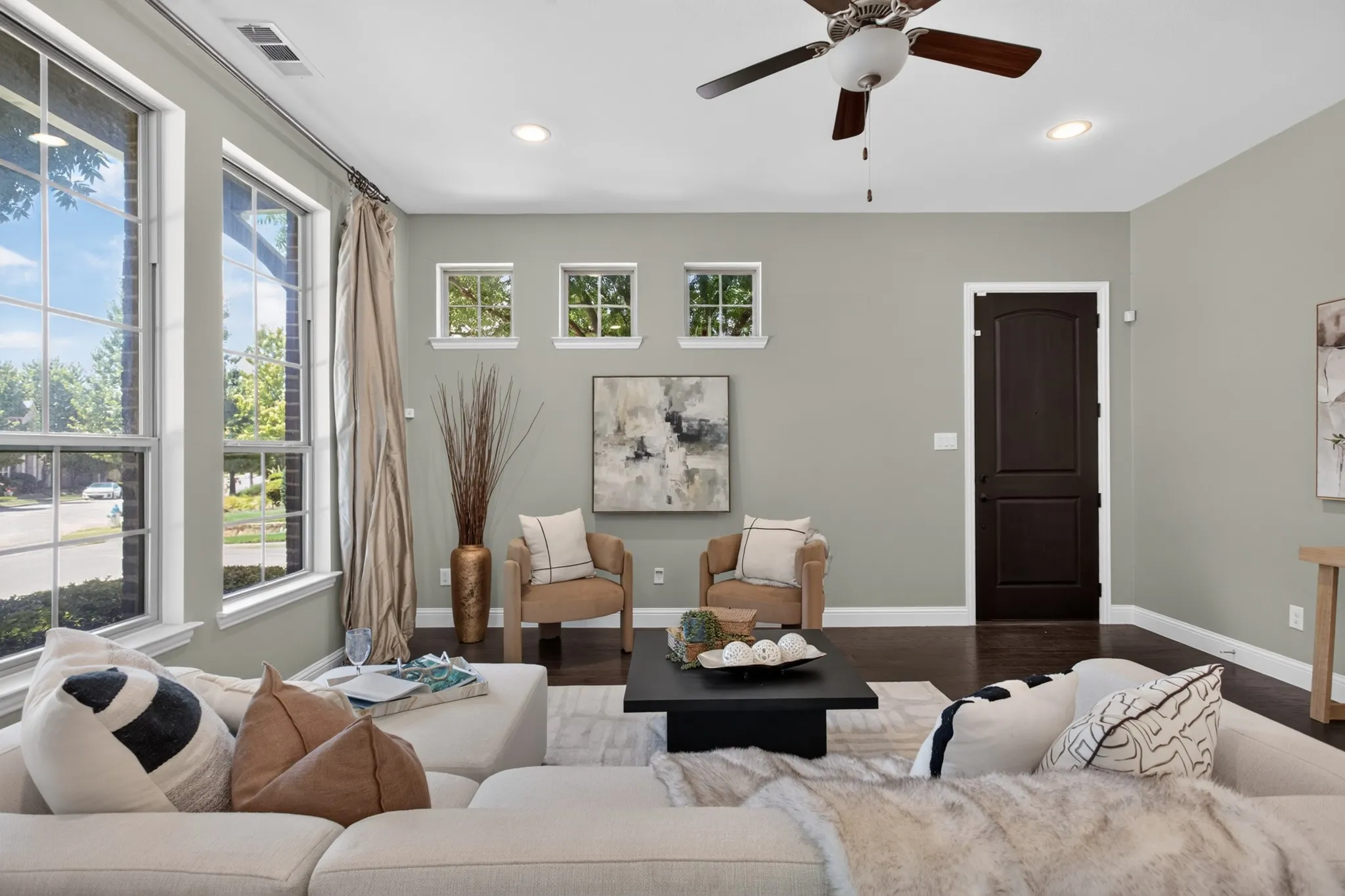 Townhouse For Sale in Collin County , 7224 Chief Spotted Tail Drive, Mc Kinney, Texas 75070, 3 Bedroom, 3 Bathroom, 2 Garage spaces, 2,282 Sqft, built in 2018, Price $439,900, mls#21354196, Real Estate Agent in Mc Kinney, Homes For Sale in Collin county, Homes For Sale in Mc Kinney, Realtor in Mc Kinney Texas, Real Estate Brokerage Independent Realty Texas, Luminita Cordes Realtor