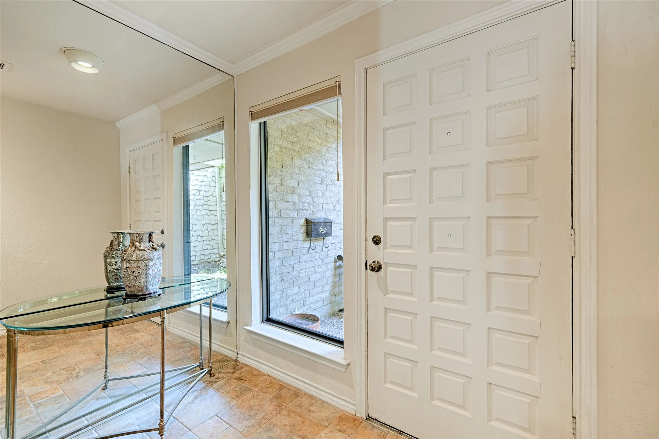 Single Family Residence For Sale in Dallas County , 19 Country Lake Drive, Carrollton, Texas 75006, 2 Bedroom, 3 Bathroom, Garage spaces, 2,598 Sqft, built in 1972, mls#21363559, Real Estate Agent in Carrollton, Homes For Sale in Dallas county, Homes For Sale in Carrollton, Realtor in Carrollton Texas, Real Estate Brokerage Independent Realty Texas, Luminita Cordes Realtor