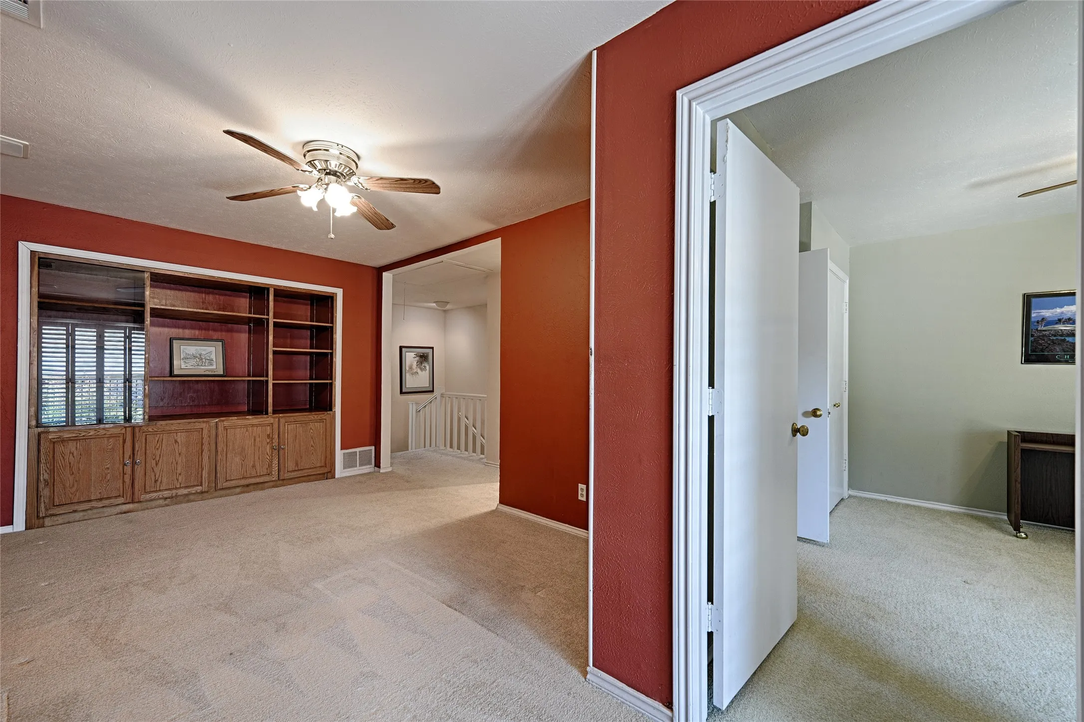 Office space can easily be converted back to a bedroom