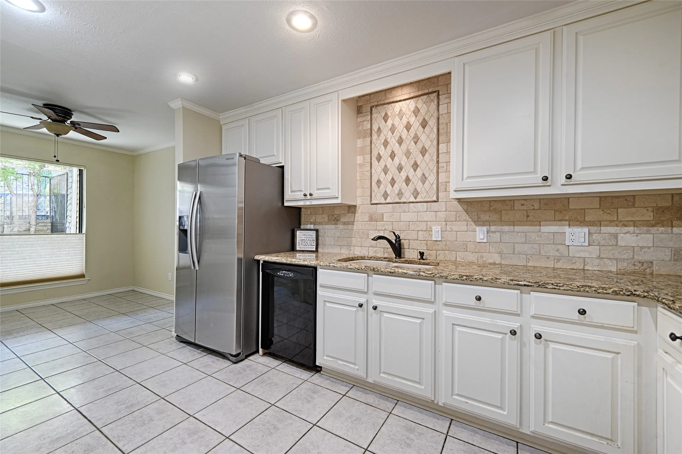 Single Family Residence For Sale in Dallas County , 19 Country Lake Drive, Carrollton, Texas 75006, 2 Bedroom, 3 Bathroom, Garage spaces, 2,598 Sqft, built in 1972, mls#21363559, Real Estate Agent in Carrollton, Homes For Sale in Dallas county, Homes For Sale in Carrollton, Realtor in Carrollton Texas, Real Estate Brokerage Independent Realty Texas, Luminita Cordes Realtor