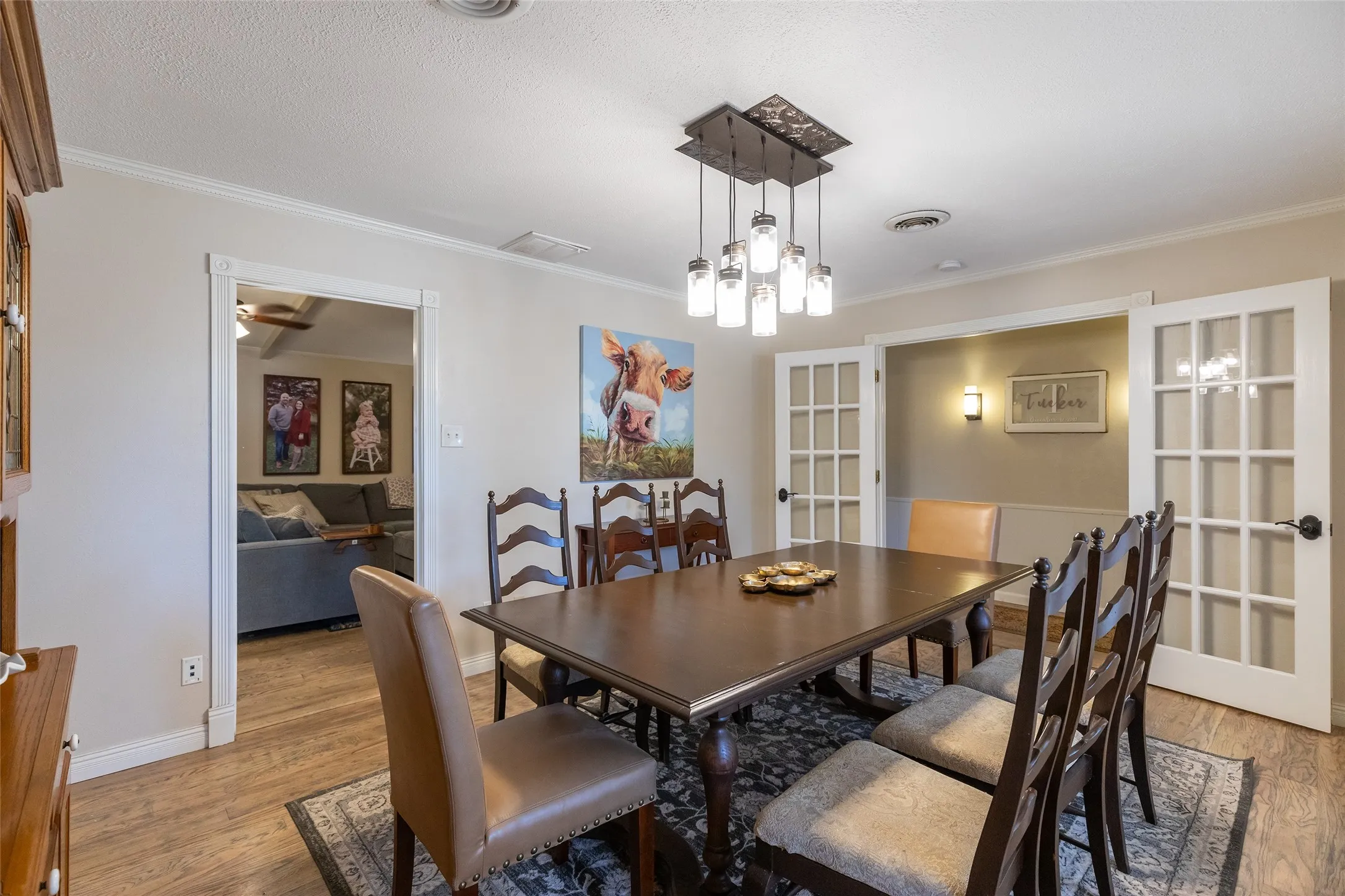 Single Family Residence For Sale in Taylor County , 4002 Ligustrum Drive, Abilene, Texas 79605, 4 Bedroom, 2 Bathroom, 2 Garage spaces, 2,425 Sqft, built in 1968, mls#21365148, Real Estate Agent in Abilene, Homes For Sale in Taylor county, Homes For Sale in Abilene, Realtor in Abilene Texas, Real Estate Brokerage Independent Realty Texas, Luminita Cordes Realtor