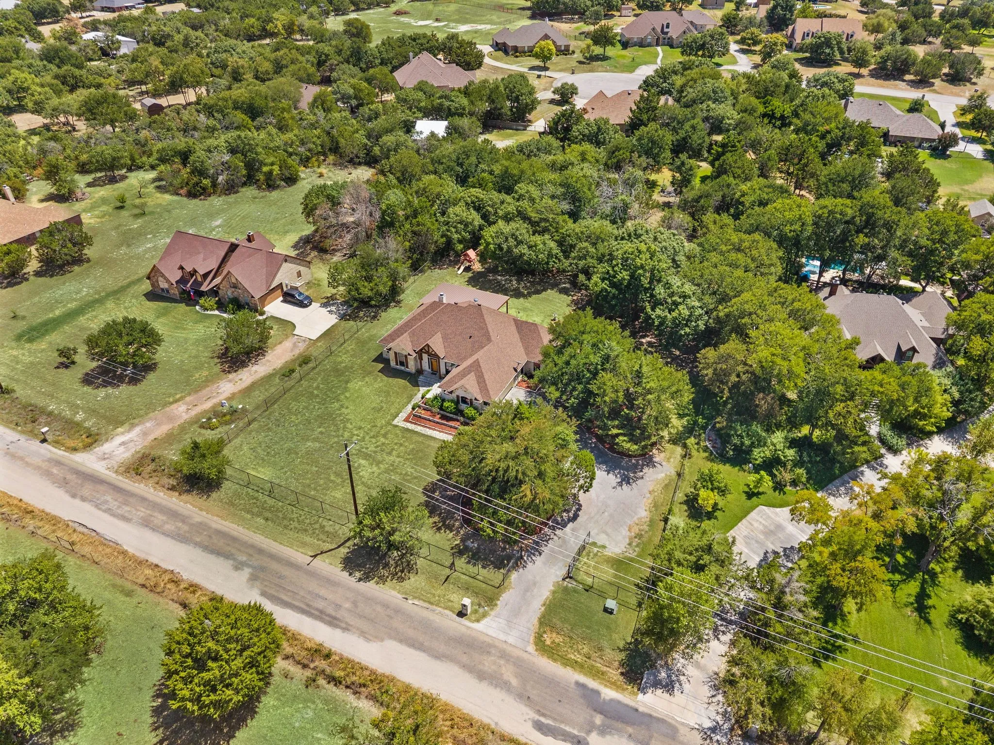 Single Family Residence For Sale in Parker County , 791 Trailwood Drive, Weatherford, Texas 76085, 4 Bedroom, 3 Bathroom, 2 Garage spaces, 2,438 Sqft, built in 2006, mls#21357778, Real Estate Agent in Weatherford, Homes For Sale in Parker county, Homes For Sale in Weatherford, Realtor in Weatherford Texas, Real Estate Brokerage Independent Realty Texas, Luminita Cordes Realtor