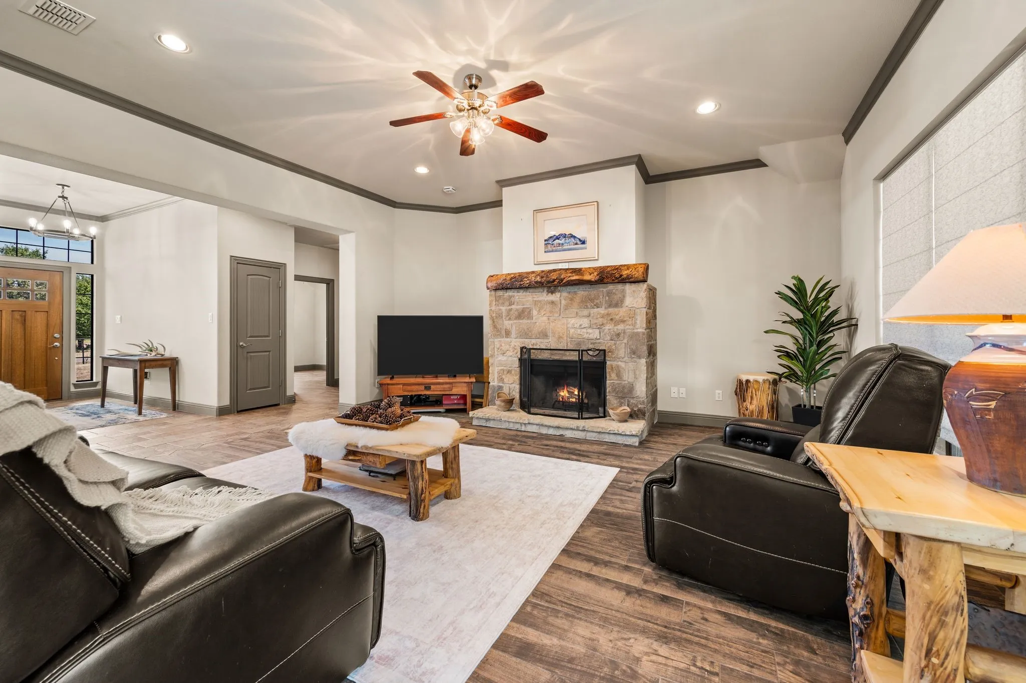 Single Family Residence For Sale in Parker County , 791 Trailwood Drive, Weatherford, Texas 76085, 4 Bedroom, 3 Bathroom, 2 Garage spaces, 2,438 Sqft, built in 2006, mls#21357778, Real Estate Agent in Weatherford, Homes For Sale in Parker county, Homes For Sale in Weatherford, Realtor in Weatherford Texas, Real Estate Brokerage Independent Realty Texas, Luminita Cordes Realtor