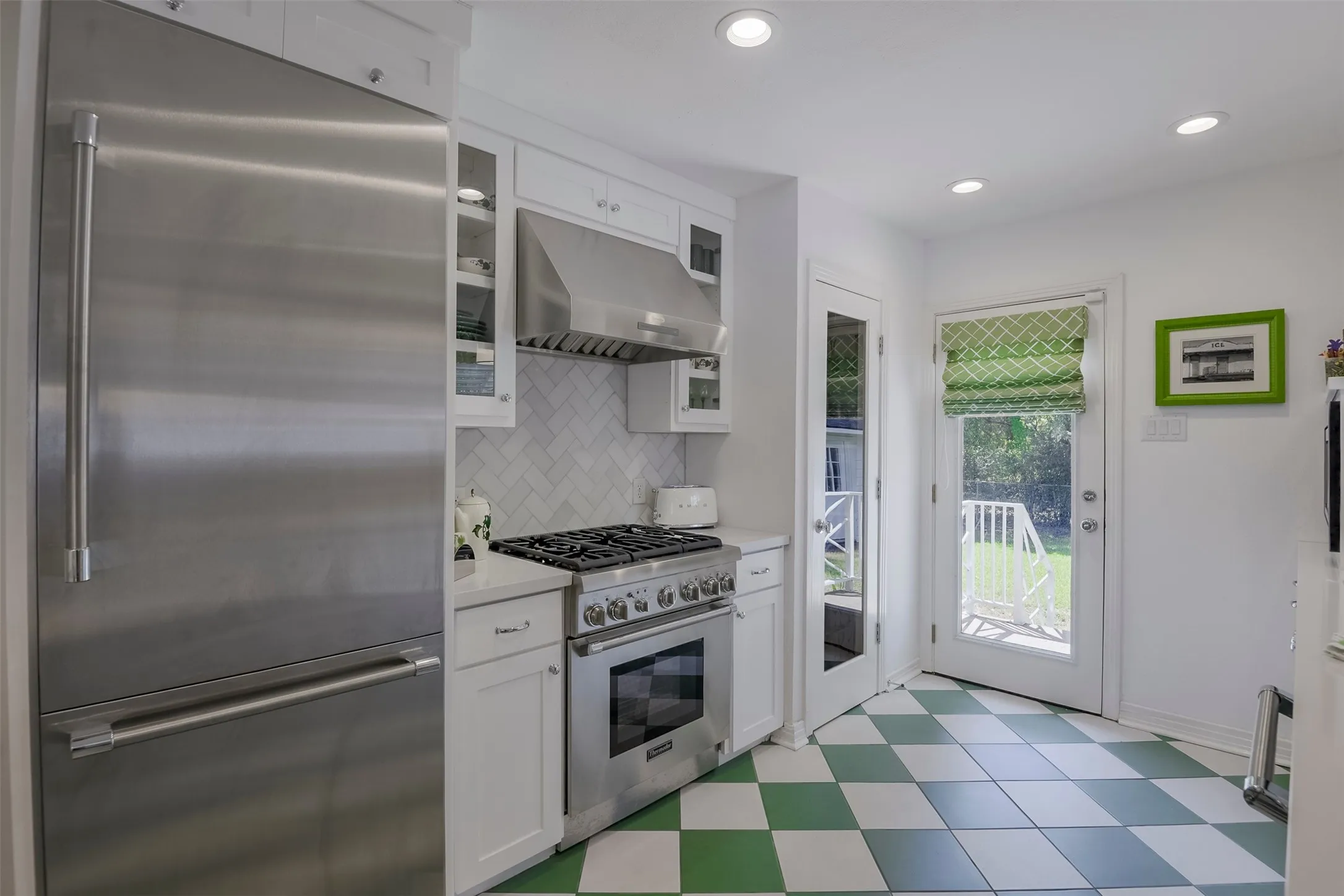 Single Family Residence For Sale in Tarrant County , 1320 Barnes Drive, Arlington, Texas 76013, 2 Bedroom, 2 Bathroom, 2 Garage spaces, 1,403 Sqft, built in 1952, mls#21364336, Real Estate Agent in Arlington, Homes For Sale in Tarrant county, Homes For Sale in Arlington, Realtor in Arlington Texas, Real Estate Brokerage Independent Realty Texas, Luminita Cordes Realtor