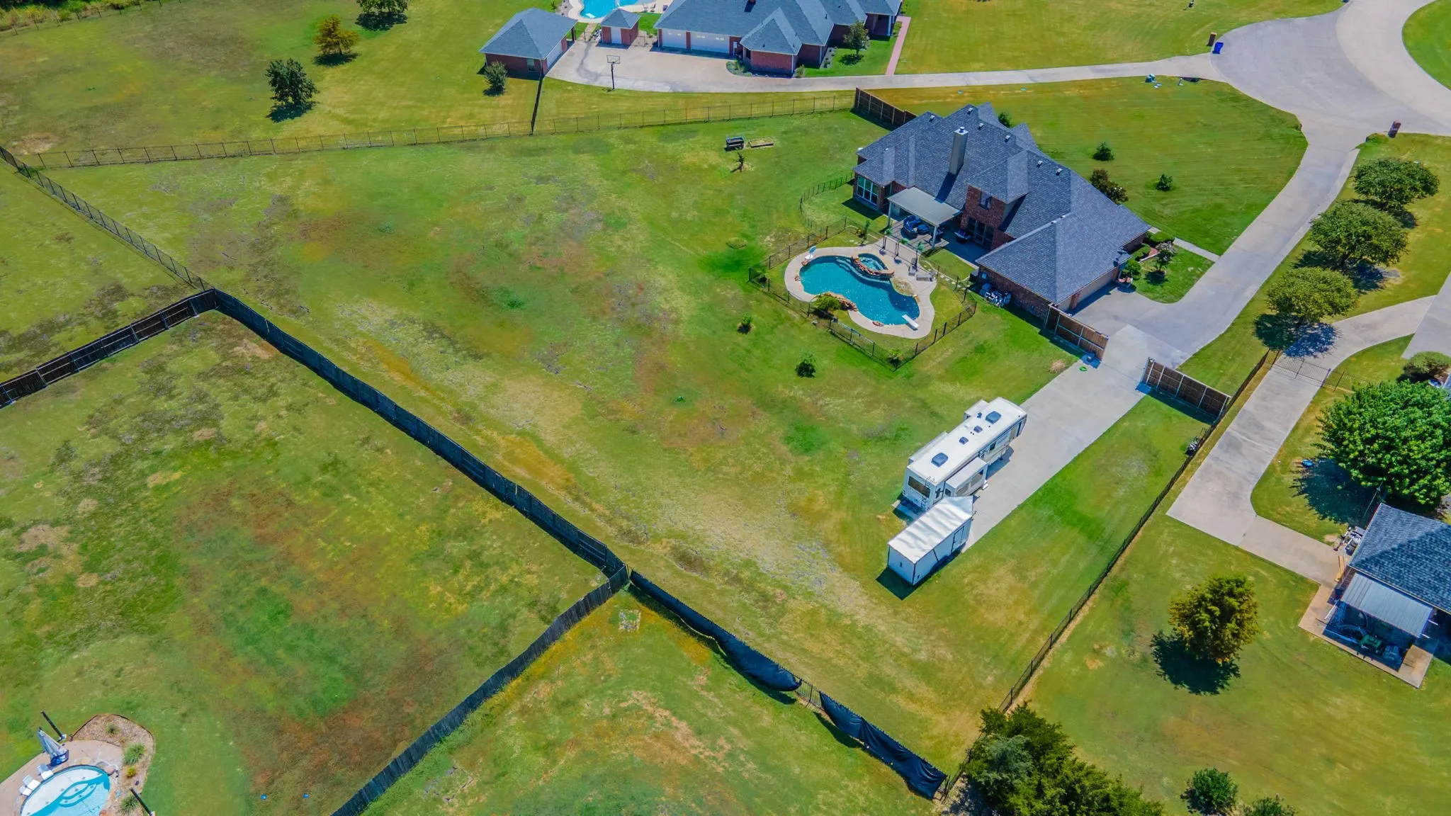 Single Family Residence For Sale in Kaufman County , 3133 Belmont Lane, Terrell, Texas 75160, 4 Bedroom, 3 Bathroom, 3 Garage spaces, 3,226 Sqft, built in 2005, mls#21365548, Real Estate Agent in Terrell, Homes For Sale in Kaufman county, Homes For Sale in Terrell, Realtor in Terrell Texas, Real Estate Brokerage Independent Realty Texas, Luminita Cordes Realtor