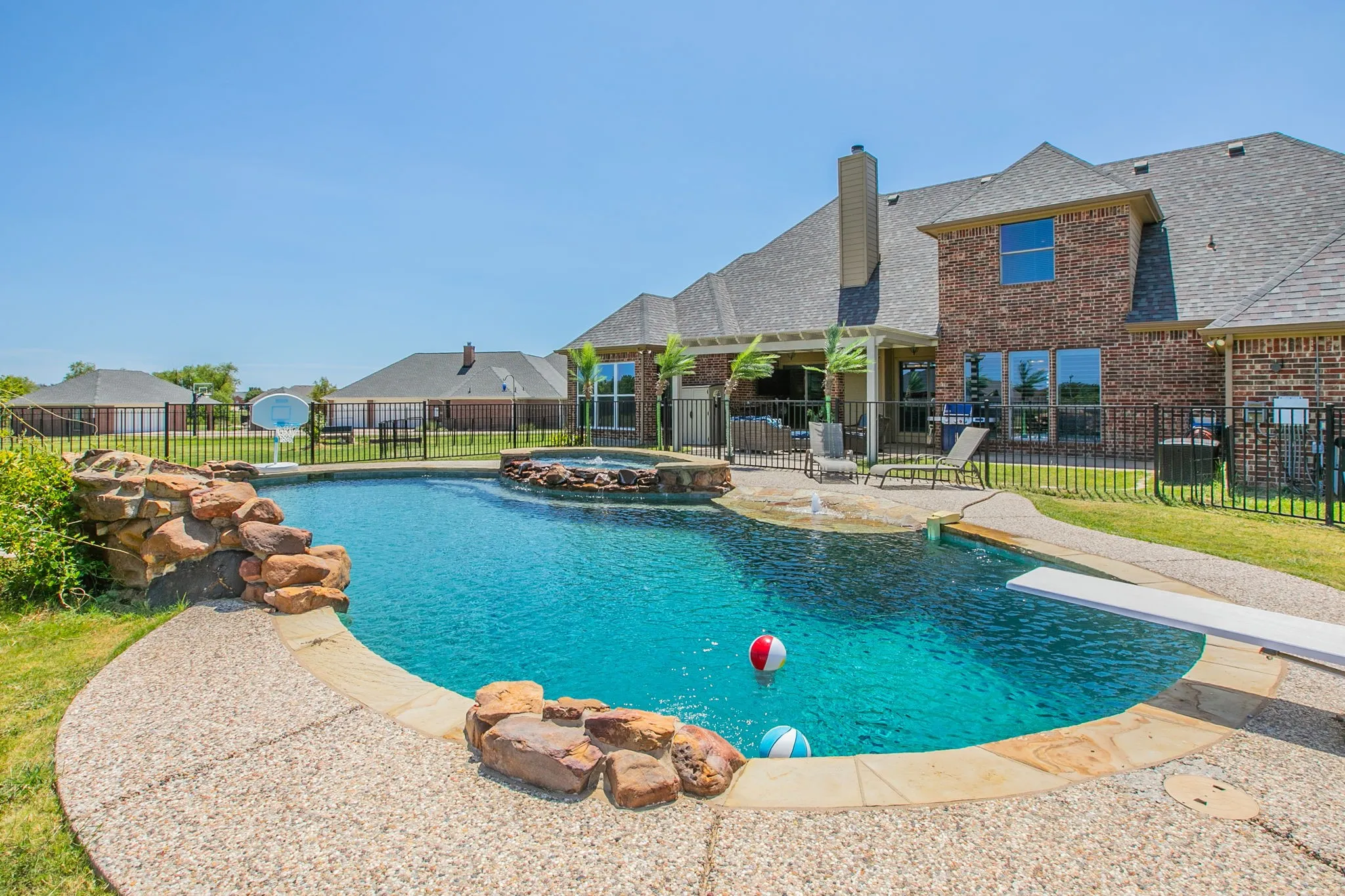 Single Family Residence For Sale in Kaufman County , 3133 Belmont Lane, Terrell, Texas 75160, 4 Bedroom, 3 Bathroom, 3 Garage spaces, 3,226 Sqft, built in 2005, mls#21365548, Real Estate Agent in Terrell, Homes For Sale in Kaufman county, Homes For Sale in Terrell, Realtor in Terrell Texas, Real Estate Brokerage Independent Realty Texas, Luminita Cordes Realtor