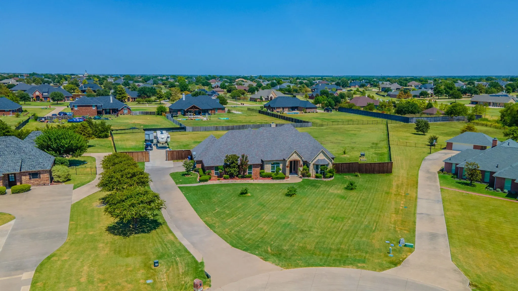 Single Family Residence For Sale in Kaufman County , 3133 Belmont Lane, Terrell, Texas 75160, 4 Bedroom, 3 Bathroom, 3 Garage spaces, 3,226 Sqft, built in 2005, mls#21365548, Real Estate Agent in Terrell, Homes For Sale in Kaufman county, Homes For Sale in Terrell, Realtor in Terrell Texas, Real Estate Brokerage Independent Realty Texas, Luminita Cordes Realtor