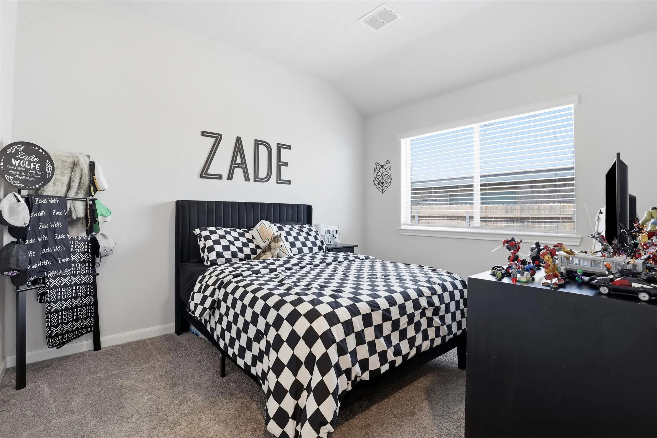 Single Family Residence For Sale in Johnson County , 1032 Fairfax Drive, Godley, Texas 76044, 3 Bedroom, 2 Bathroom, 2 Garage spaces, 1,672 Sqft, built in 2020, mls#21360615, Real Estate Agent in Godley, Homes For Sale in Johnson county, Homes For Sale in Godley, Realtor in Godley Texas, Real Estate Brokerage Independent Realty Texas, Luminita Cordes Realtor