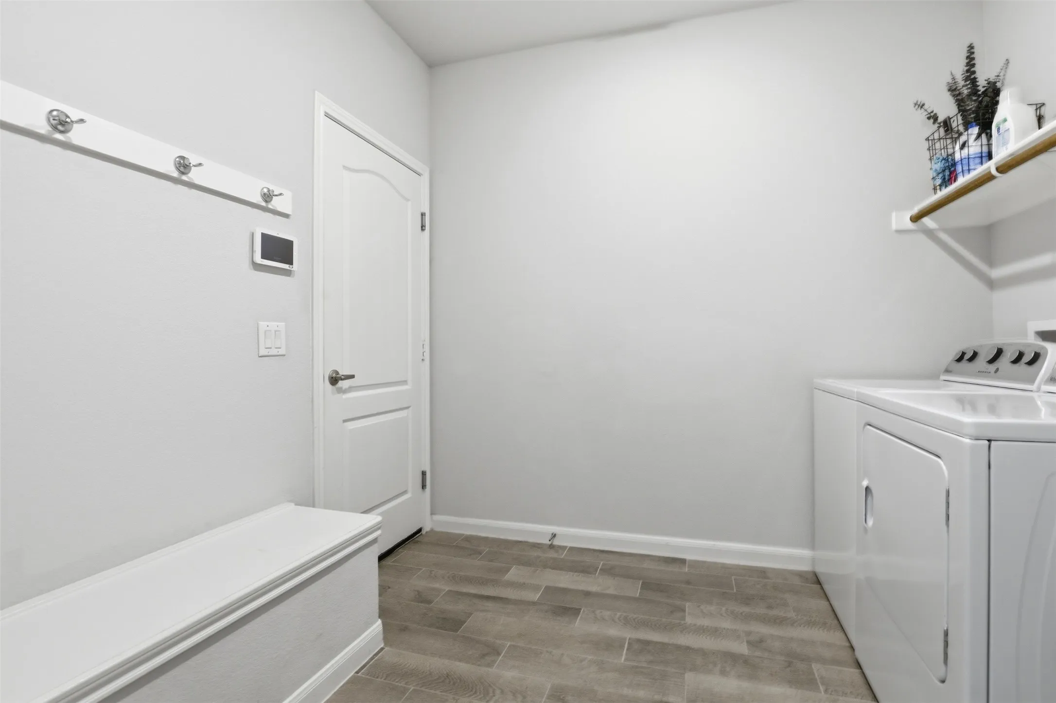 Single Family Residence For Sale in Johnson County , 1032 Fairfax Drive, Godley, Texas 76044, 3 Bedroom, 2 Bathroom, 2 Garage spaces, 1,672 Sqft, built in 2020, mls#21360615, Real Estate Agent in Godley, Homes For Sale in Johnson county, Homes For Sale in Godley, Realtor in Godley Texas, Real Estate Brokerage Independent Realty Texas, Luminita Cordes Realtor