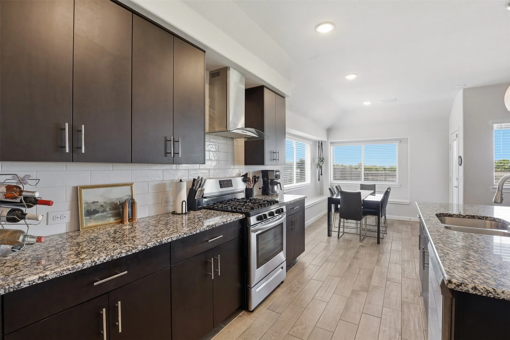 Single Family Residence For Sale in Johnson County , 1032 Fairfax Drive, Godley, Texas 76044, 3 Bedroom, 2 Bathroom, 2 Garage spaces, 1,672 Sqft, built in 2020, mls#21360615, Real Estate Agent in Godley, Homes For Sale in Johnson county, Homes For Sale in Godley, Realtor in Godley Texas, Real Estate Brokerage Independent Realty Texas, Luminita Cordes Realtor
