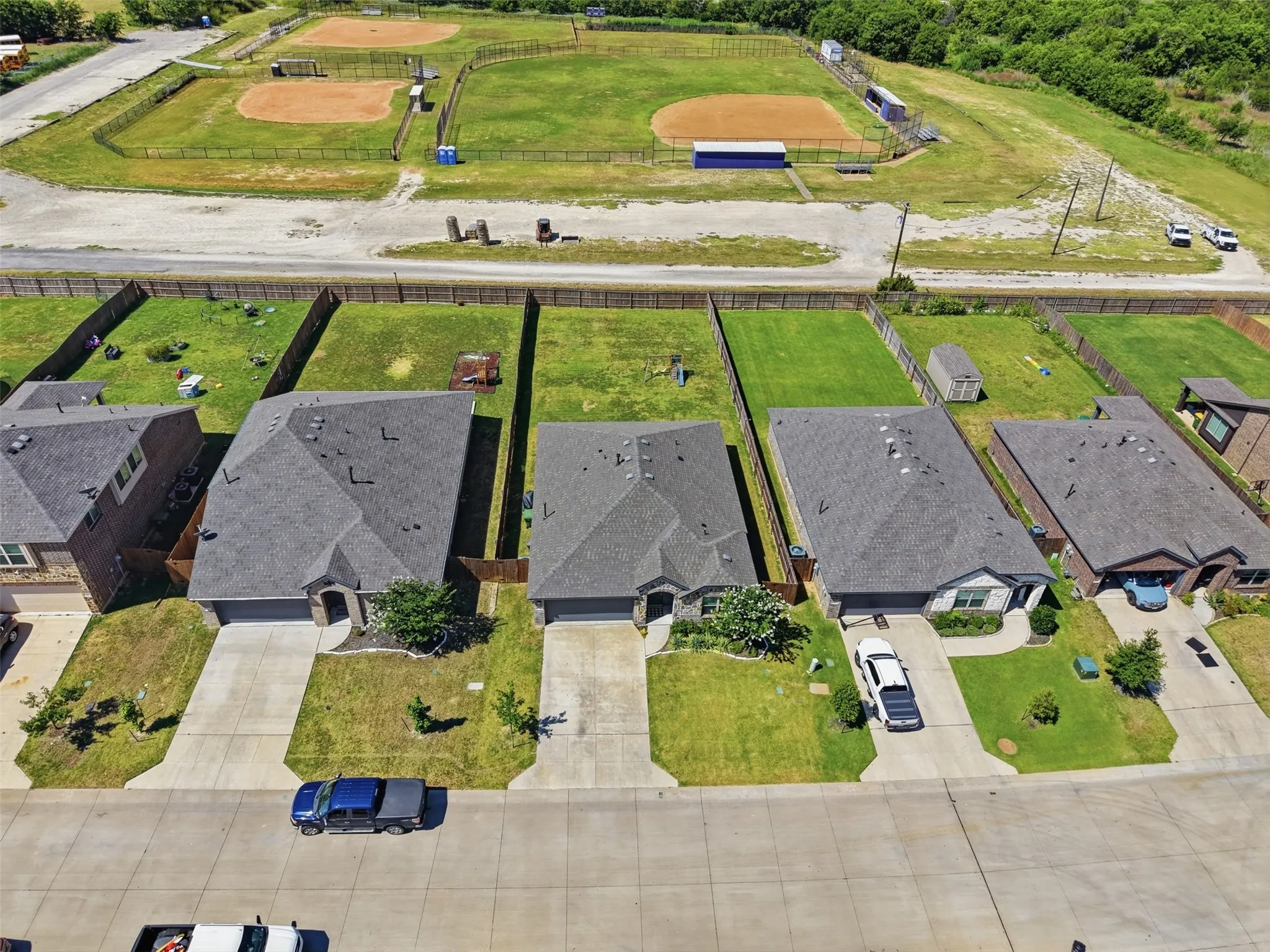 Single Family Residence For Sale in Johnson County , 1032 Fairfax Drive, Godley, Texas 76044, 3 Bedroom, 2 Bathroom, 2 Garage spaces, 1,672 Sqft, built in 2020, mls#21360615, Real Estate Agent in Godley, Homes For Sale in Johnson county, Homes For Sale in Godley, Realtor in Godley Texas, Real Estate Brokerage Independent Realty Texas, Luminita Cordes Realtor