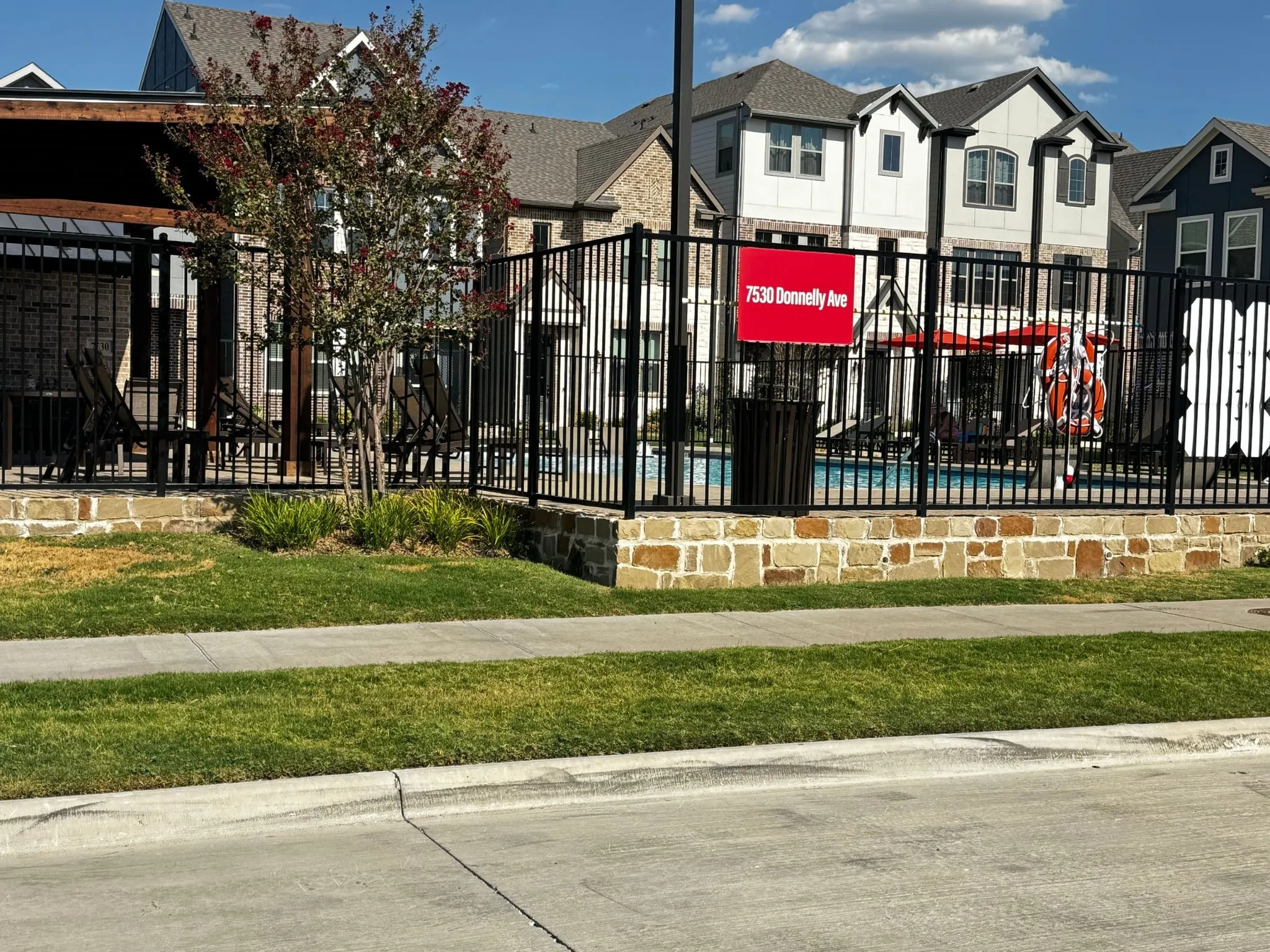 Single Family Residence For Rent in Dallas County , 4839 Simcoe Street, Dallas, Texas 75228, 3 Bedroom, 3 Bathroom, 2 Garage spaces, 2,216 Sqft, built in 2023, mls#21364462, Real Estate Agent in Dallas, Homes For Rent in Dallas county, Homes For Rent in Dallas, Realtor in Dallas Texas, Real Estate Brokerage Independent Realty Texas, Luminita Cordes Realtor