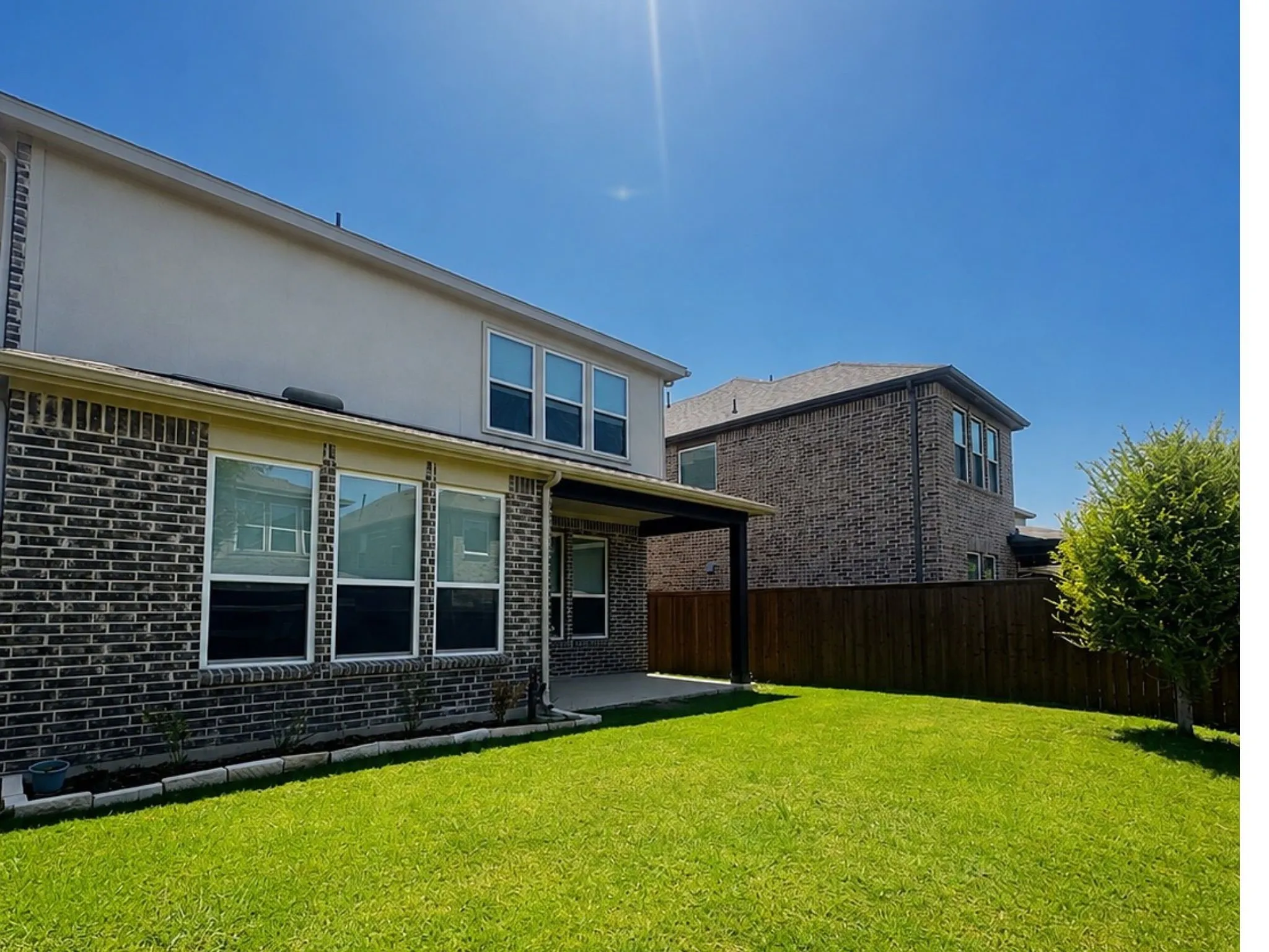 Single Family Residence For Rent in Dallas County , 4839 Simcoe Street, Dallas, Texas 75228, 3 Bedroom, 3 Bathroom, 2 Garage spaces, 2,216 Sqft, built in 2023, mls#21364462, Real Estate Agent in Dallas, Homes For Rent in Dallas county, Homes For Rent in Dallas, Realtor in Dallas Texas, Real Estate Brokerage Independent Realty Texas, Luminita Cordes Realtor