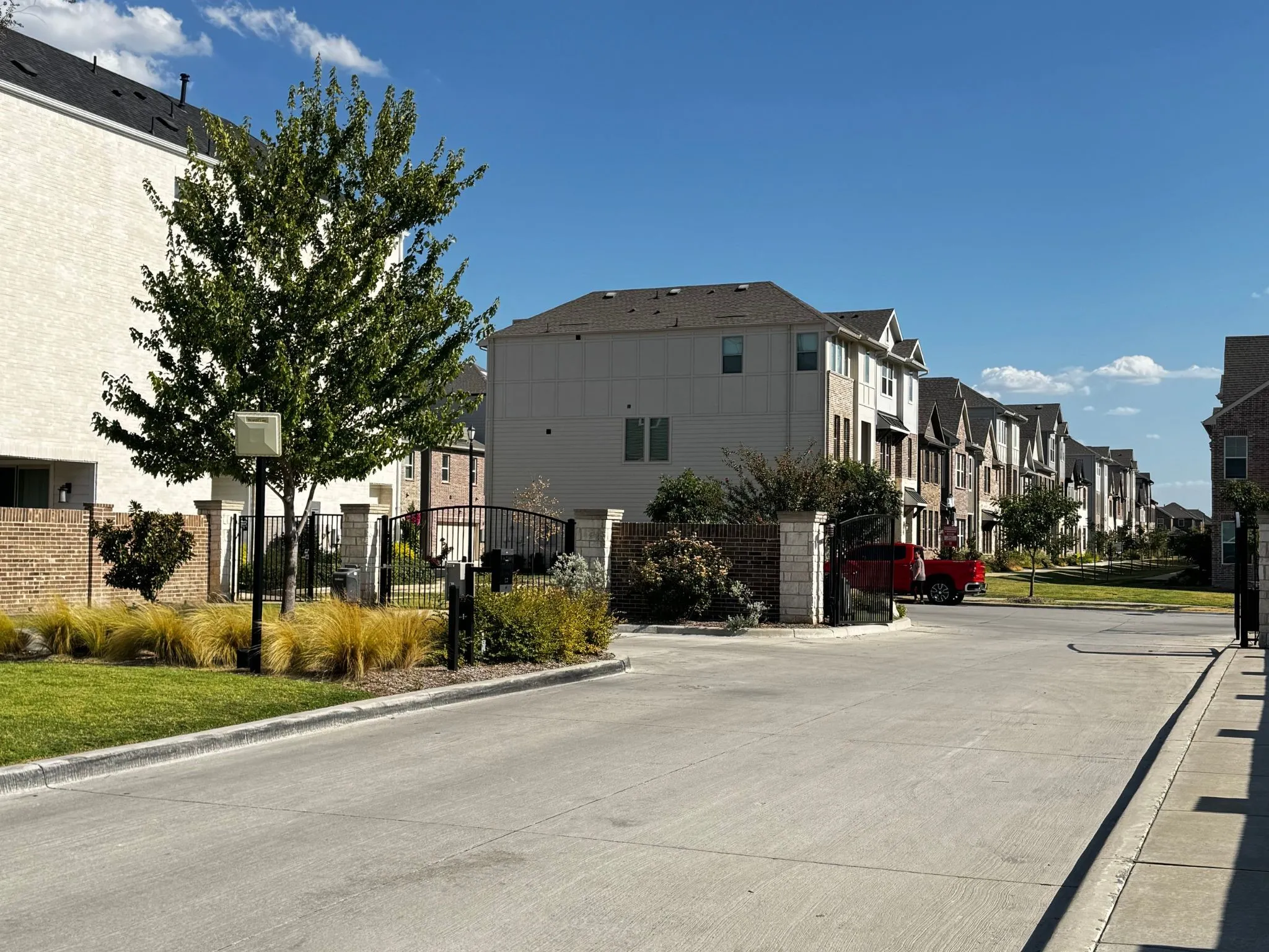 Single Family Residence For Rent in Dallas County , 4839 Simcoe Street, Dallas, Texas 75228, 3 Bedroom, 3 Bathroom, 2 Garage spaces, 2,216 Sqft, built in 2023, mls#21364462, Real Estate Agent in Dallas, Homes For Rent in Dallas county, Homes For Rent in Dallas, Realtor in Dallas Texas, Real Estate Brokerage Independent Realty Texas, Luminita Cordes Realtor