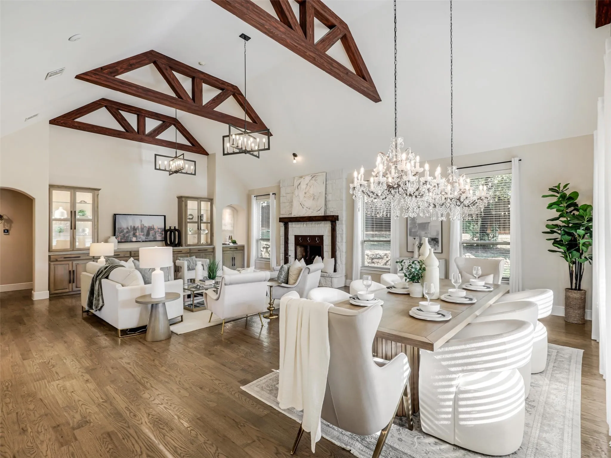 Single Family Residence For Sale in Tarrant County , 1684 Blevins Drive, Keller, Texas 76248, 5 Bedroom, 5 Bathroom, 5 Garage spaces, 5,658 Sqft, built in 2007, mls#21209236, Real Estate Agent in Keller, Homes For Sale in Tarrant county, Homes For Sale in Keller, Realtor in Keller Texas, Real Estate Brokerage Independent Realty Texas, Luminita Cordes Realtor