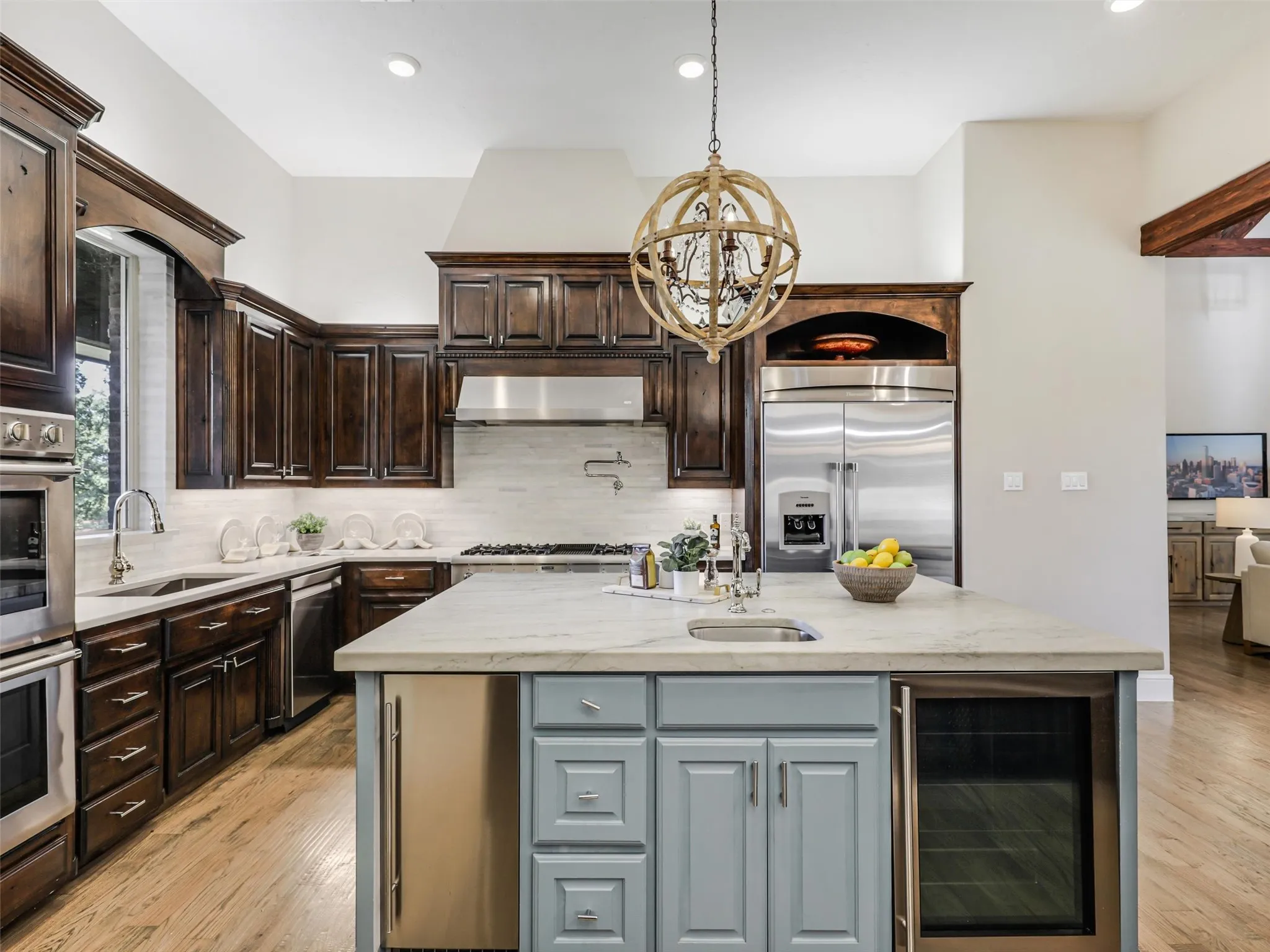 Single Family Residence For Sale in Tarrant County , 1684 Blevins Drive, Keller, Texas 76248, 5 Bedroom, 5 Bathroom, 5 Garage spaces, 5,658 Sqft, built in 2007, mls#21209236, Real Estate Agent in Keller, Homes For Sale in Tarrant county, Homes For Sale in Keller, Realtor in Keller Texas, Real Estate Brokerage Independent Realty Texas, Luminita Cordes Realtor