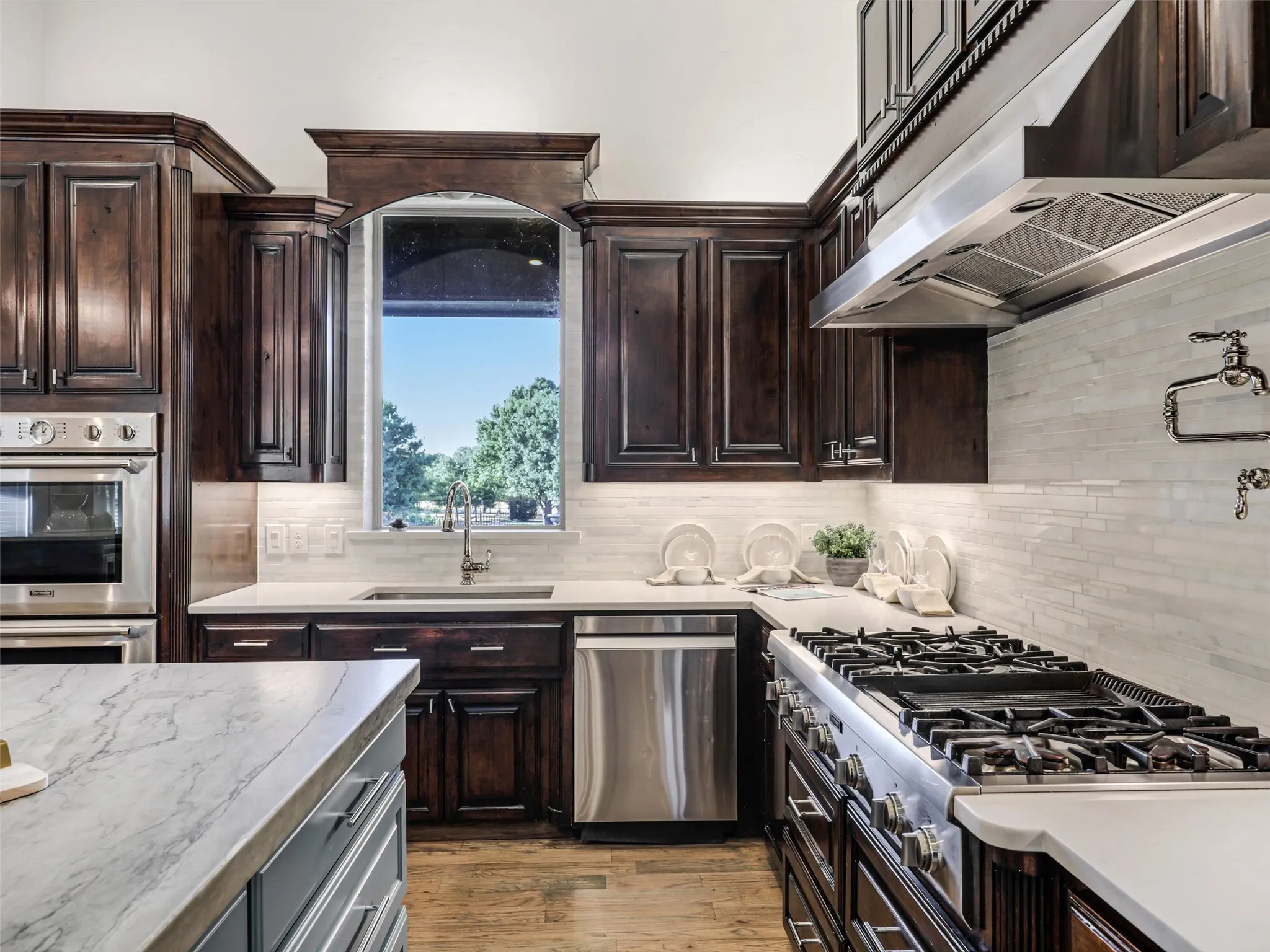 Single Family Residence For Sale in Tarrant County , 1684 Blevins Drive, Keller, Texas 76248, 5 Bedroom, 5 Bathroom, 5 Garage spaces, 5,658 Sqft, built in 2007, mls#21209236, Real Estate Agent in Keller, Homes For Sale in Tarrant county, Homes For Sale in Keller, Realtor in Keller Texas, Real Estate Brokerage Independent Realty Texas, Luminita Cordes Realtor