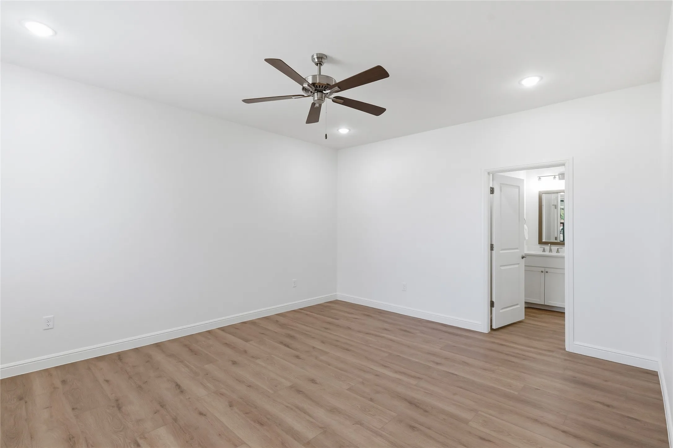 Townhouse For Sale in Hood County , 210 E Ewell Street, Granbury, Texas 76048, 2 Bedroom, 2 Bathroom, 2 Garage spaces, 1,602 Sqft, built in 2026, mls#21363737, Real Estate Agent in Granbury, Homes For Sale in Hood county, Homes For Sale in Granbury, Realtor in Granbury Texas, Real Estate Brokerage Independent Realty Texas, Luminita Cordes Realtor