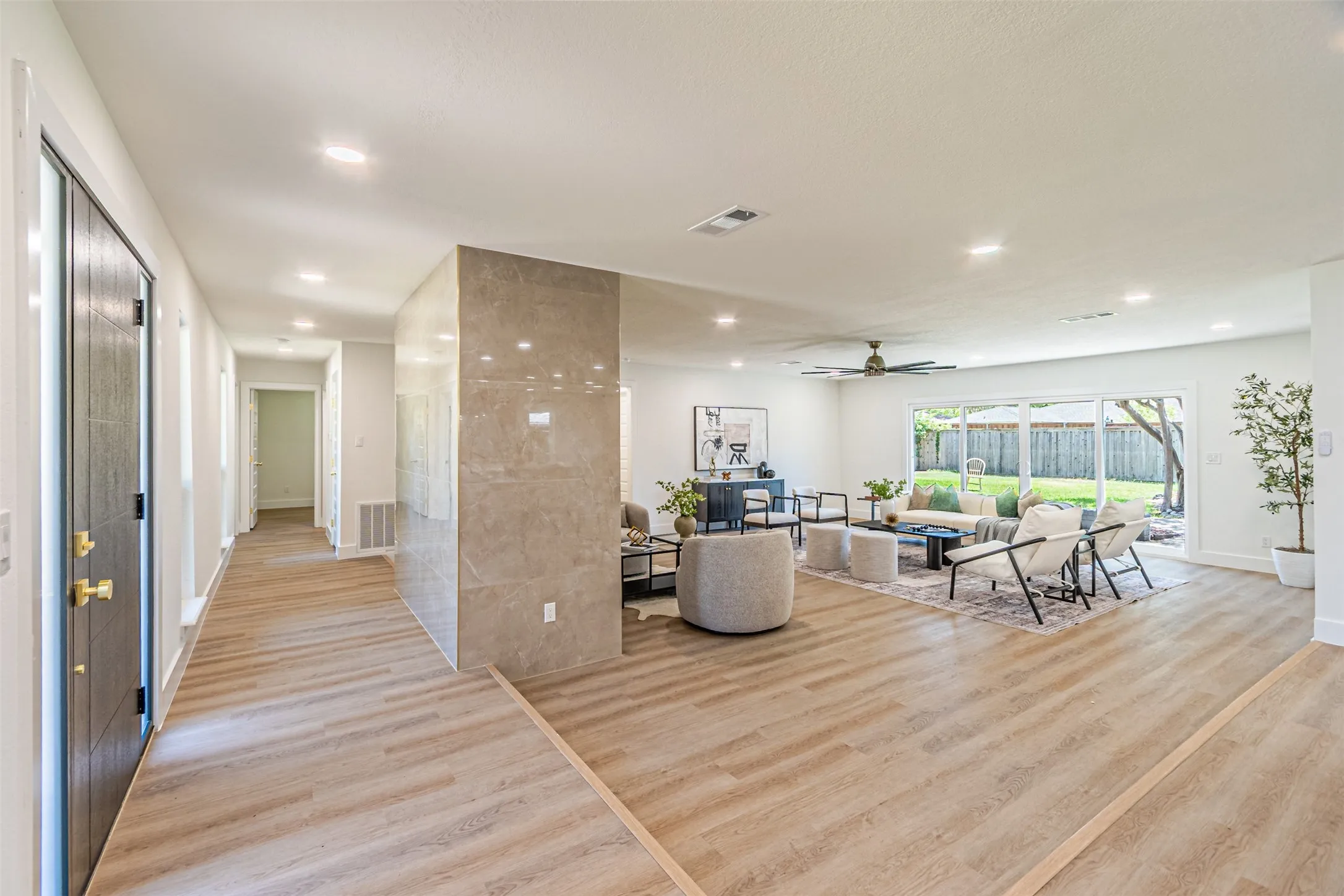 Single Family Residence For Sale in Collin County , 2716 Arborcove Drive, Plano, Texas 75075, 4 Bedroom, 3 Bathroom, 2 Garage spaces, 2,519 Sqft, built in 1971, mls#21365570, Real Estate Agent in Plano, Homes For Sale in Collin county, Homes For Sale in Plano, Realtor in Plano Texas, Real Estate Brokerage Independent Realty Texas, Luminita Cordes Realtor