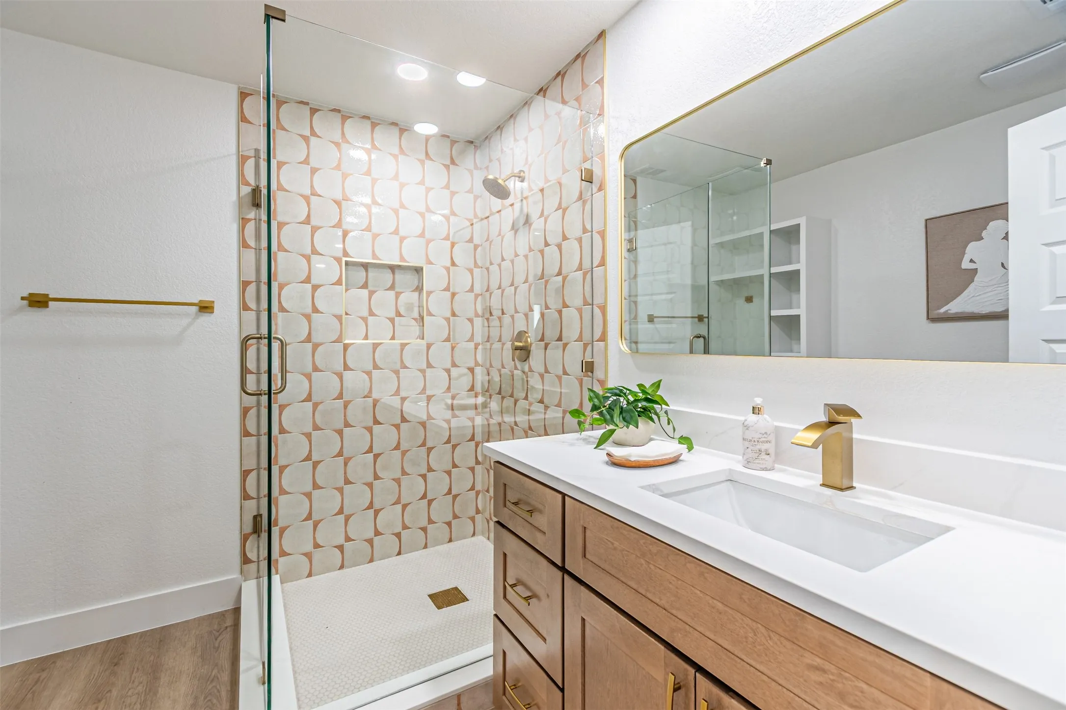 Single Family Residence For Sale in Collin County , 2716 Arborcove Drive, Plano, Texas 75075, 4 Bedroom, 3 Bathroom, 2 Garage spaces, 2,519 Sqft, built in 1971, mls#21365570, Real Estate Agent in Plano, Homes For Sale in Collin county, Homes For Sale in Plano, Realtor in Plano Texas, Real Estate Brokerage Independent Realty Texas, Luminita Cordes Realtor