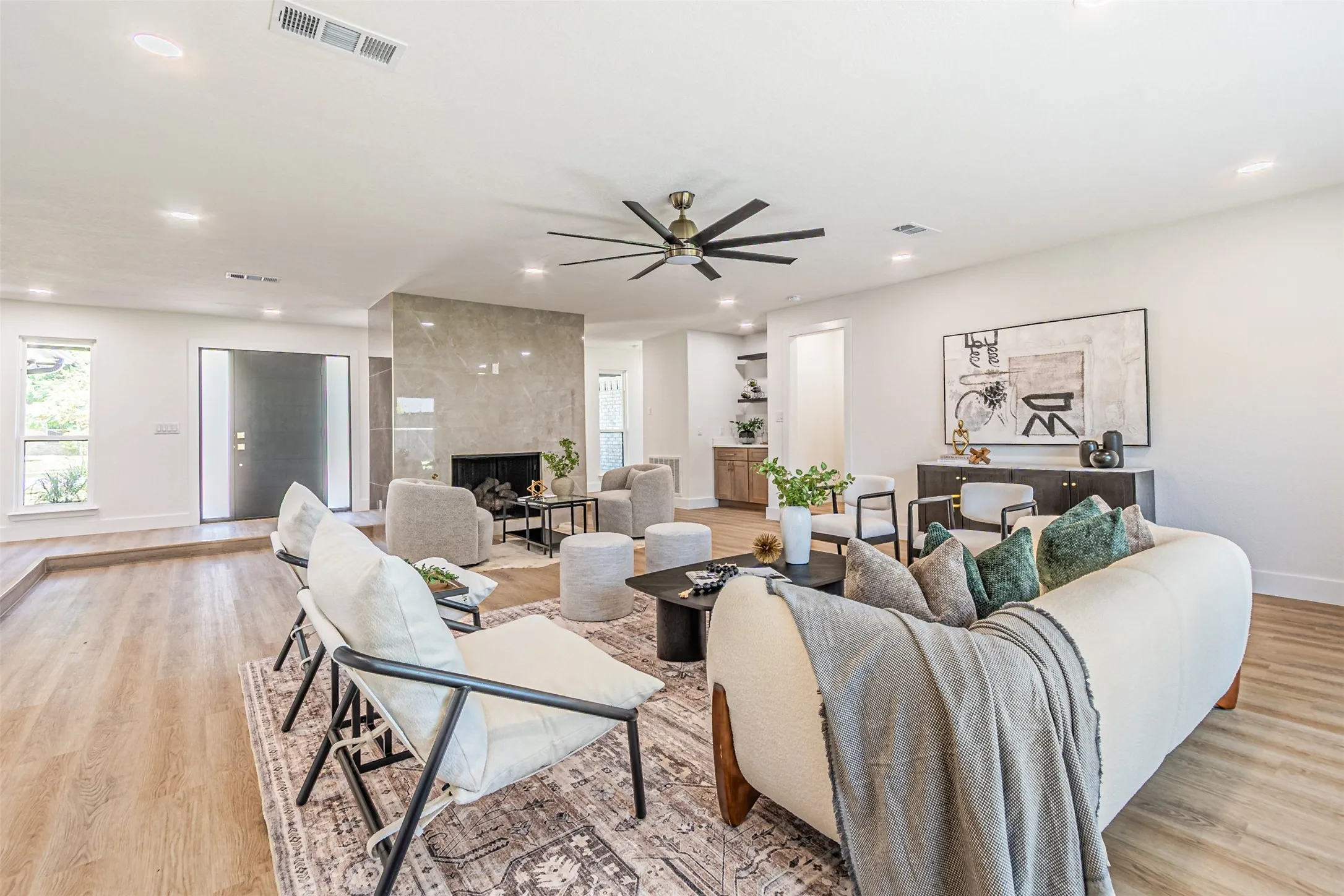 Single Family Residence For Sale in Collin County , 2716 Arborcove Drive, Plano, Texas 75075, 4 Bedroom, 3 Bathroom, 2 Garage spaces, 2,519 Sqft, built in 1971, mls#21365570, Real Estate Agent in Plano, Homes For Sale in Collin county, Homes For Sale in Plano, Realtor in Plano Texas, Real Estate Brokerage Independent Realty Texas, Luminita Cordes Realtor