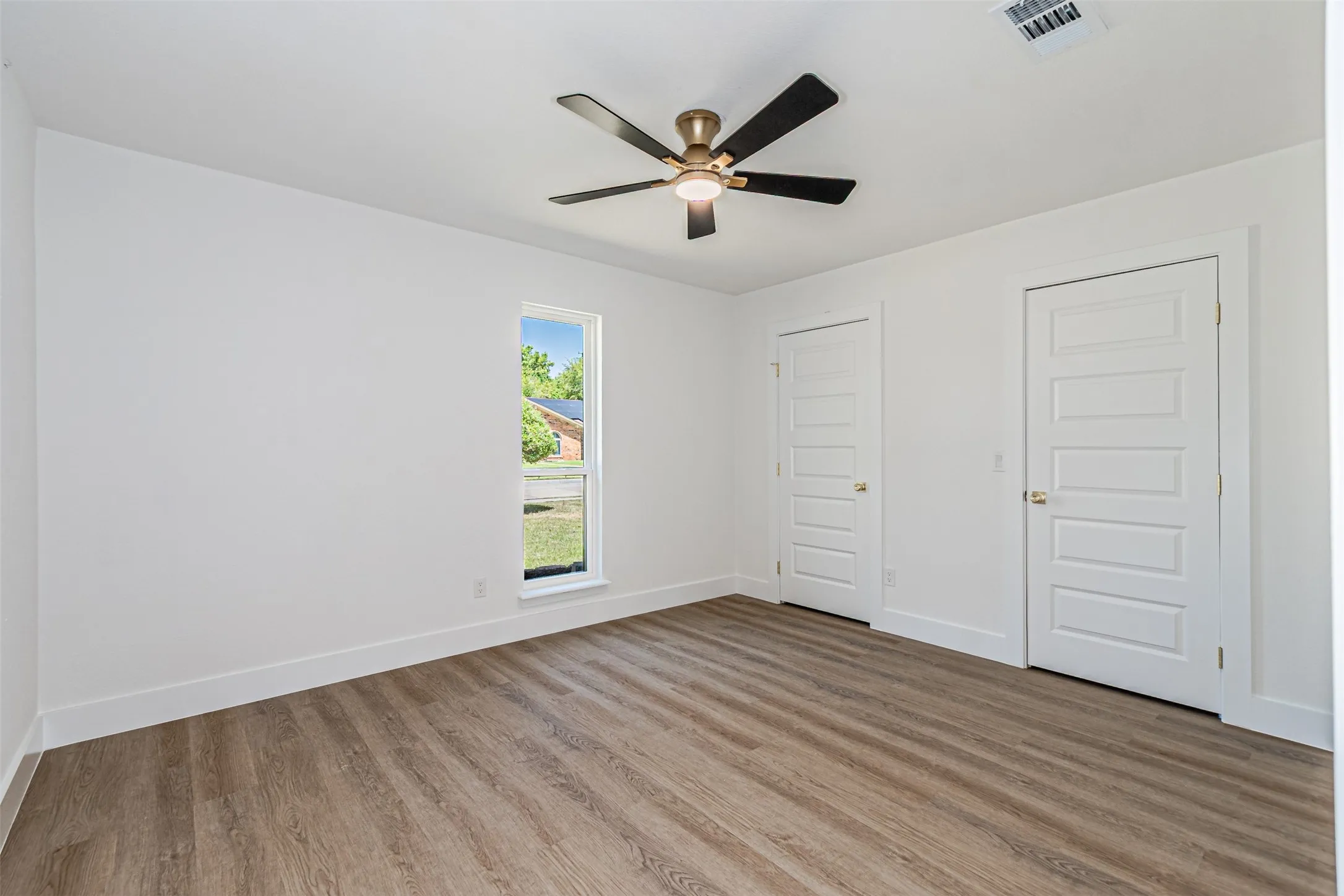 Single Family Residence For Sale in Collin County , 2716 Arborcove Drive, Plano, Texas 75075, 4 Bedroom, 3 Bathroom, 2 Garage spaces, 2,519 Sqft, built in 1971, mls#21365570, Real Estate Agent in Plano, Homes For Sale in Collin county, Homes For Sale in Plano, Realtor in Plano Texas, Real Estate Brokerage Independent Realty Texas, Luminita Cordes Realtor