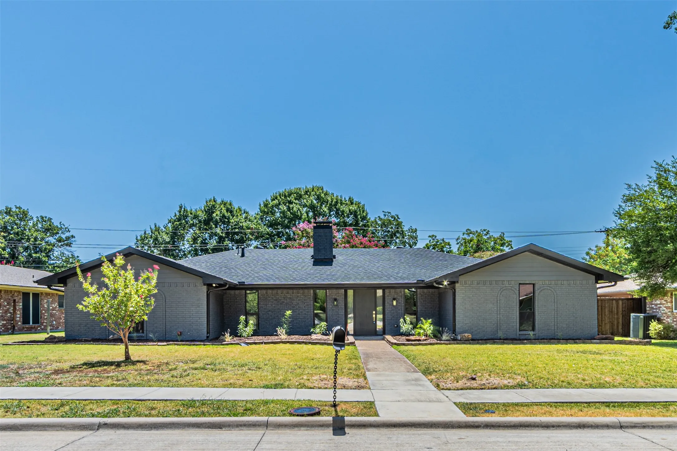 Single Family Residence For Sale in Collin County , 2716 Arborcove Drive, Plano, Texas 75075, 4 Bedroom, 3 Bathroom, 2 Garage spaces, 2,519 Sqft, built in 1971, mls#21365570, Real Estate Agent in Plano, Homes For Sale in Collin county, Homes For Sale in Plano, Realtor in Plano Texas, Real Estate Brokerage Independent Realty Texas, Luminita Cordes Realtor
