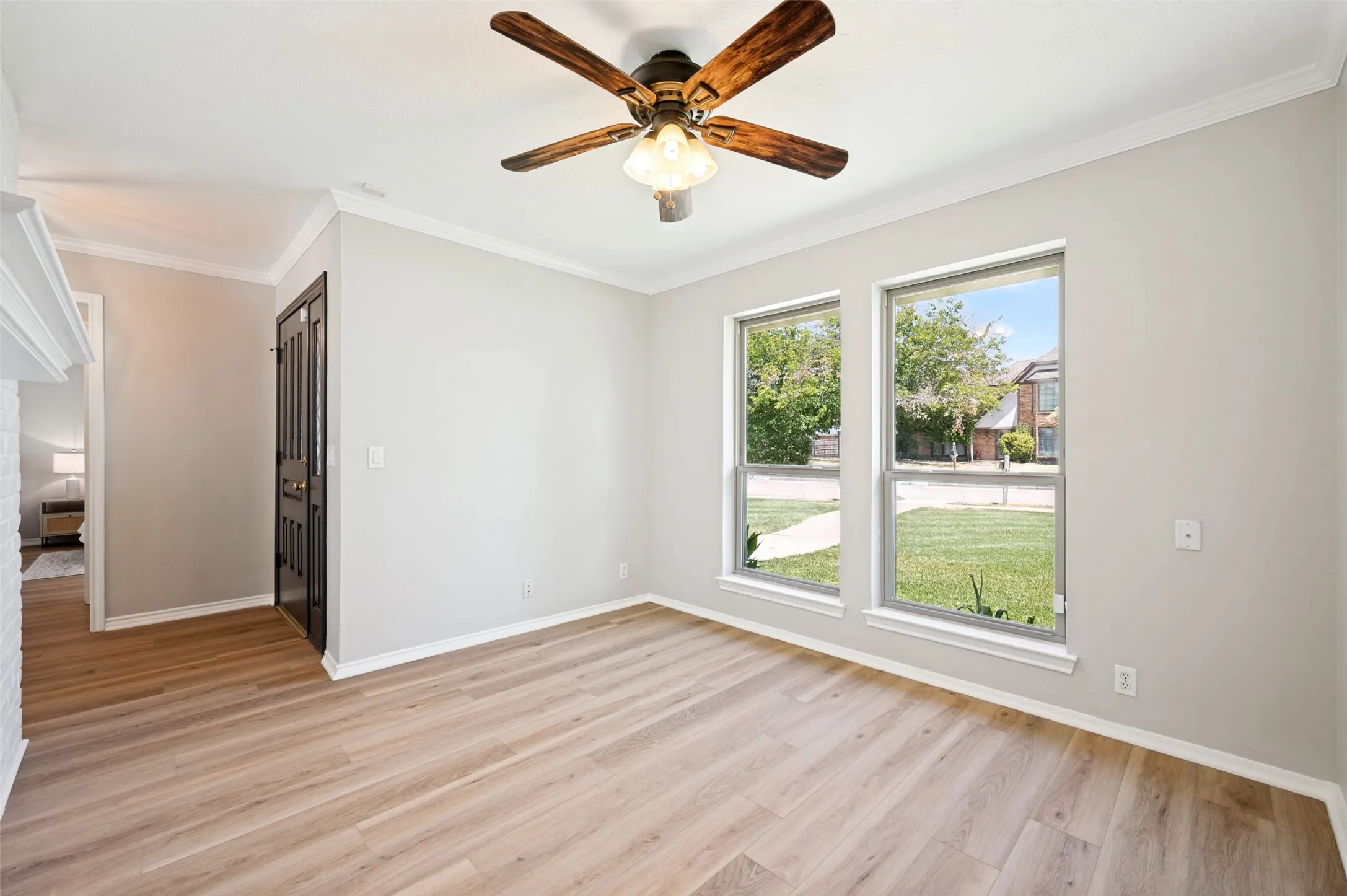 Single Family Residence For Sale in Collin County , 3221 Bandolino Lane, Plano, Texas 75075, 3 Bedroom, 2 Bathroom, 2 Garage spaces, 1,739 Sqft, built in 1979, mls#21346876, Real Estate Agent in Plano, Homes For Sale in Collin county, Homes For Sale in Plano, Realtor in Plano Texas, Real Estate Brokerage Independent Realty Texas, Luminita Cordes Realtor