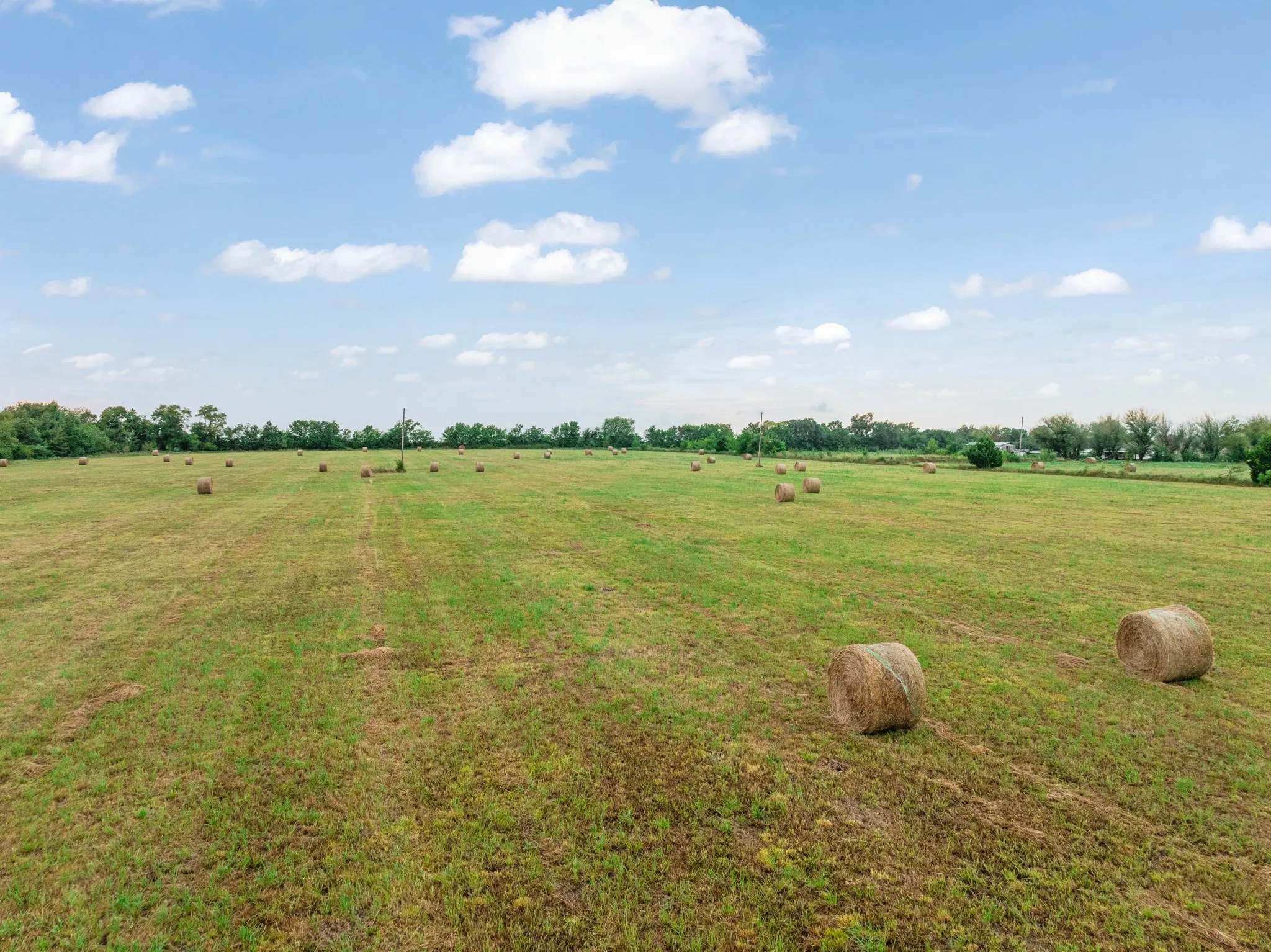 Farm For Sale in Lamar County , 1905 Fm 1501, Deport, Texas 75435, 3 Bedroom, 2 Bathroom, Garage spaces, 1,164 Sqft, built in 1988, Price $275,000, mls#21365824, Real Estate Agent in Deport, Homes For Sale in Lamar county, Homes For Sale in Deport, Realtor in Deport Texas, Real Estate Brokerage Independent Realty Texas, Luminita Cordes Realtor
