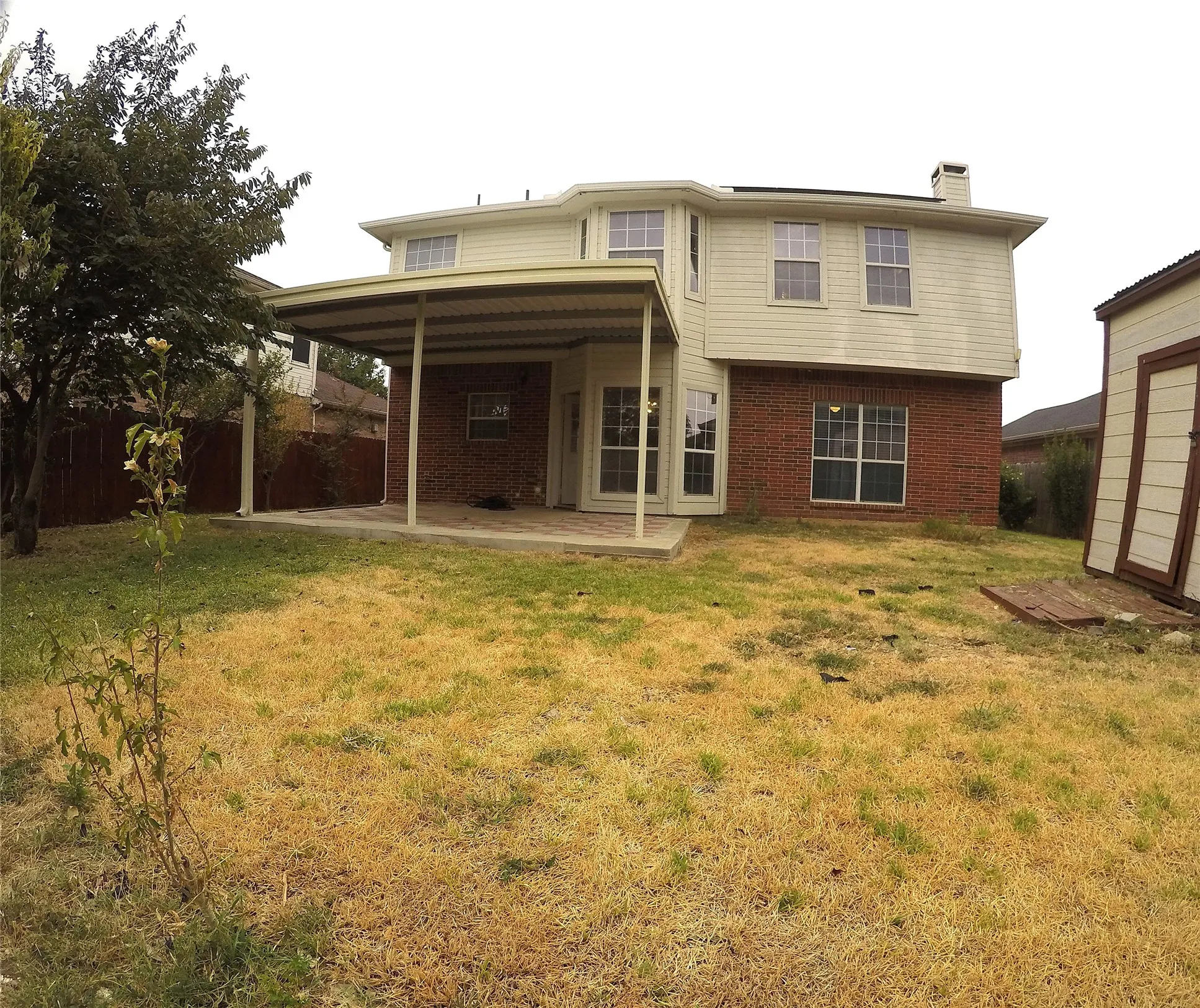 Single Family Residence For Sale in Dallas County , 4426 Harpers Ferry Drive, Grand Prairie, Texas 75052, 4 Bedroom, 3 Bathroom, 2 Garage spaces, 2,146 Sqft, built in 1998, mls#21365816, Real Estate Agent in Grand Prairie, Homes For Sale in Dallas county, Homes For Sale in Grand Prairie, Realtor in Grand Prairie Texas, Real Estate Brokerage Independent Realty Texas, Luminita Cordes Realtor