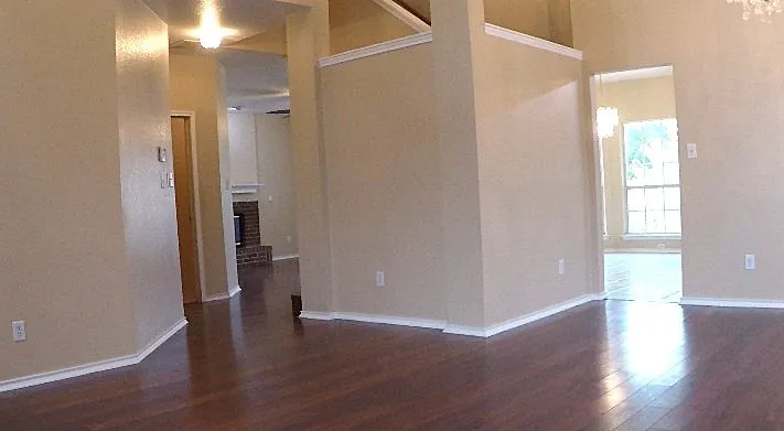 Single Family Residence For Sale in Dallas County , 4426 Harpers Ferry Drive, Grand Prairie, Texas 75052, 4 Bedroom, 3 Bathroom, 2 Garage spaces, 2,146 Sqft, built in 1998, mls#21365816, Real Estate Agent in Grand Prairie, Homes For Sale in Dallas county, Homes For Sale in Grand Prairie, Realtor in Grand Prairie Texas, Real Estate Brokerage Independent Realty Texas, Luminita Cordes Realtor