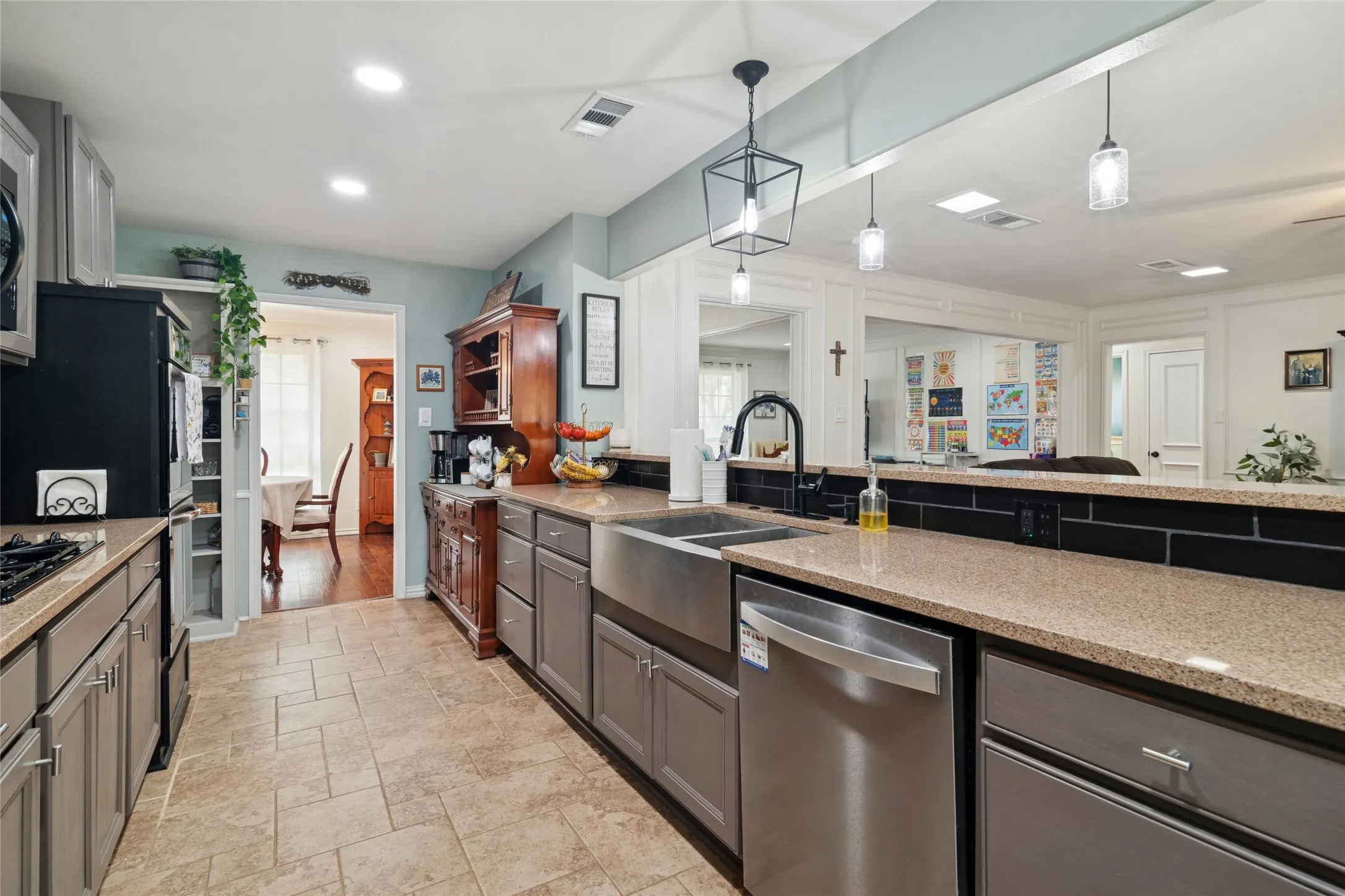 Single Family Residence For Sale in Denton County , 524 Northridge Street, Denton, Texas 76201, 4 Bedroom, 3 Bathroom, 2 Garage spaces, 2,340 Sqft, built in 1972, mls#21365830, Real Estate Agent in Denton, Homes For Sale in Denton county, Homes For Sale in Denton, Realtor in Denton Texas, Real Estate Brokerage Independent Realty Texas, Luminita Cordes Realtor