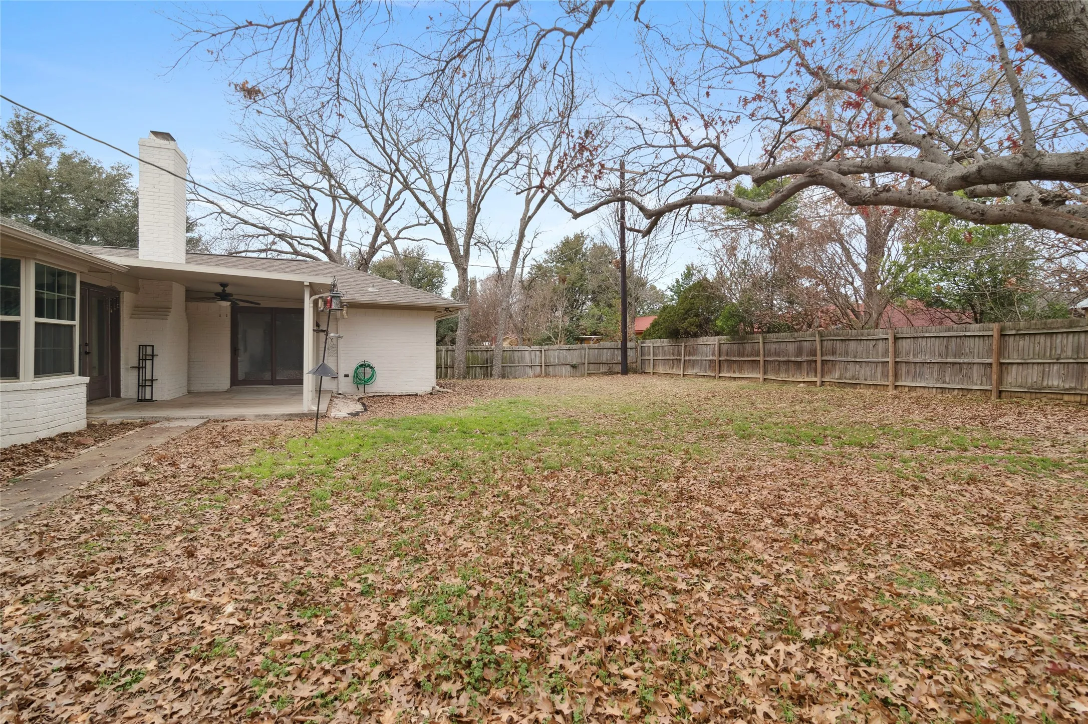 Single Family Residence For Sale in Denton County , 524 Northridge Street, Denton, Texas 76201, 4 Bedroom, 3 Bathroom, 2 Garage spaces, 2,340 Sqft, built in 1972, mls#21365830, Real Estate Agent in Denton, Homes For Sale in Denton county, Homes For Sale in Denton, Realtor in Denton Texas, Real Estate Brokerage Independent Realty Texas, Luminita Cordes Realtor