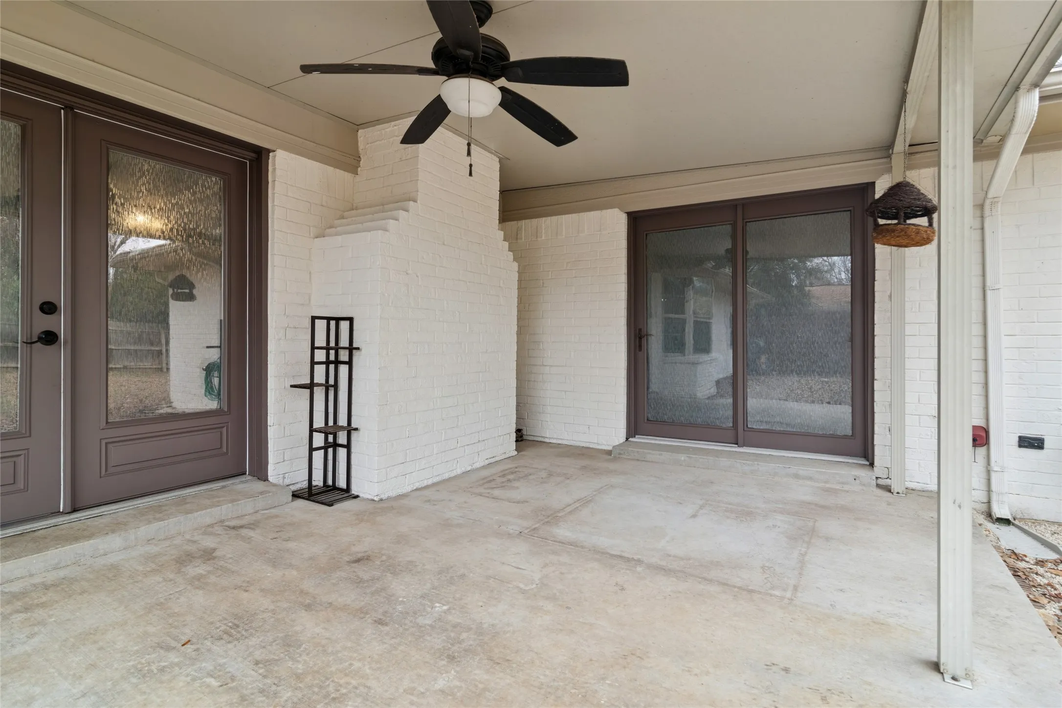 Single Family Residence For Sale in Denton County , 524 Northridge Street, Denton, Texas 76201, 4 Bedroom, 3 Bathroom, 2 Garage spaces, 2,340 Sqft, built in 1972, mls#21365830, Real Estate Agent in Denton, Homes For Sale in Denton county, Homes For Sale in Denton, Realtor in Denton Texas, Real Estate Brokerage Independent Realty Texas, Luminita Cordes Realtor