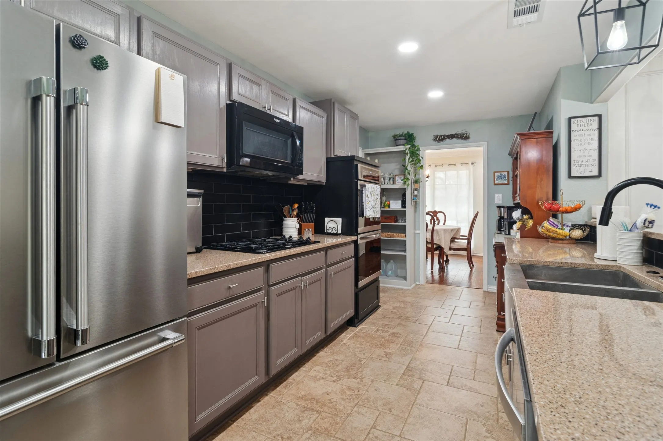 Single Family Residence For Sale in Denton County , 524 Northridge Street, Denton, Texas 76201, 4 Bedroom, 3 Bathroom, 2 Garage spaces, 2,340 Sqft, built in 1972, mls#21365830, Real Estate Agent in Denton, Homes For Sale in Denton county, Homes For Sale in Denton, Realtor in Denton Texas, Real Estate Brokerage Independent Realty Texas, Luminita Cordes Realtor