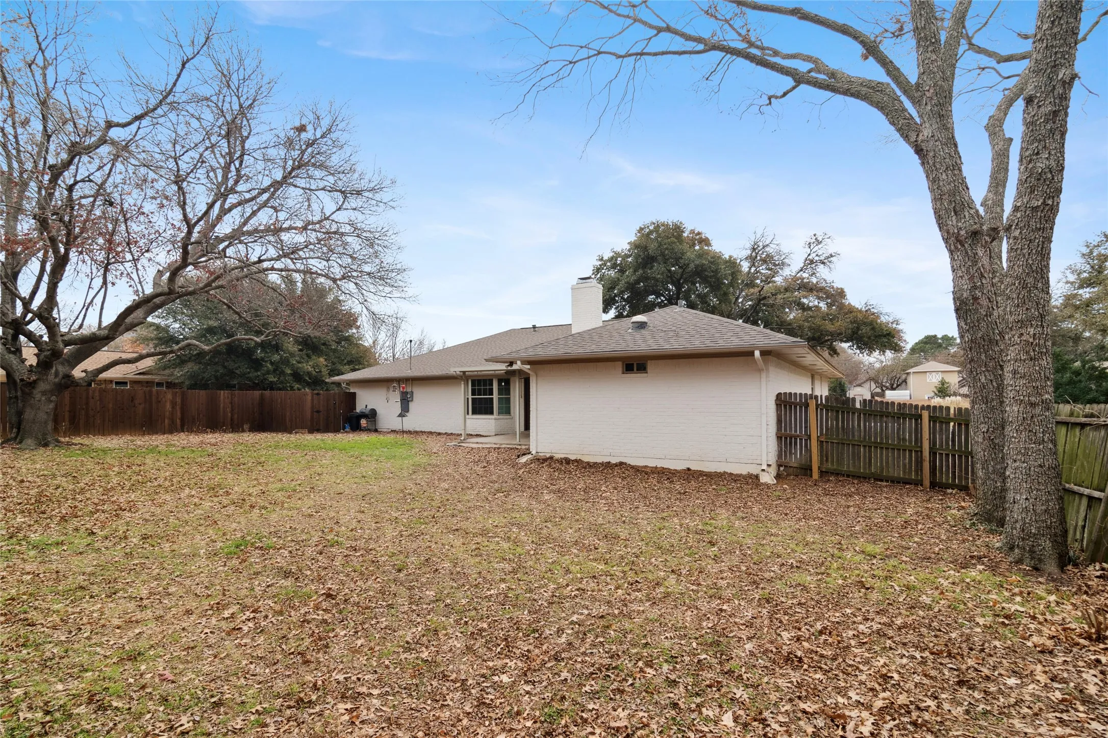 Single Family Residence For Sale in Denton County , 524 Northridge Street, Denton, Texas 76201, 4 Bedroom, 3 Bathroom, 2 Garage spaces, 2,340 Sqft, built in 1972, mls#21365830, Real Estate Agent in Denton, Homes For Sale in Denton county, Homes For Sale in Denton, Realtor in Denton Texas, Real Estate Brokerage Independent Realty Texas, Luminita Cordes Realtor