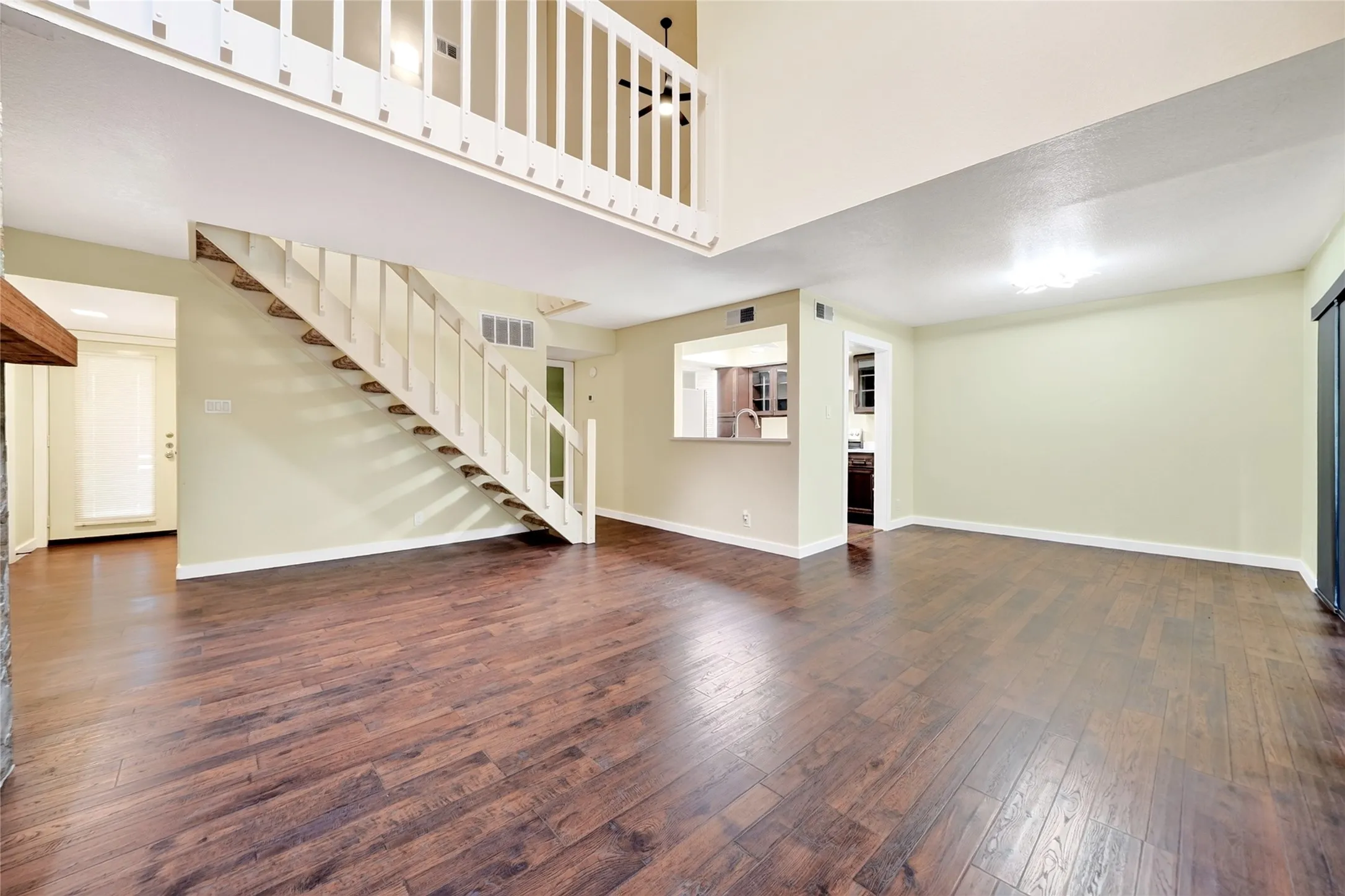 Condominium For Rent in Rockwall County , 1232 Signal Ridge Place, Rockwall, Texas 75032, 3 Bedroom, 3 Bathroom, Garage spaces, 1,825 Sqft, built in 1985, mls#21358242, Real Estate Agent in Rockwall, Homes For Rent in Rockwall county, Homes For Rent in Rockwall, Realtor in Rockwall Texas, Real Estate Brokerage Independent Realty Texas, Luminita Cordes Realtor