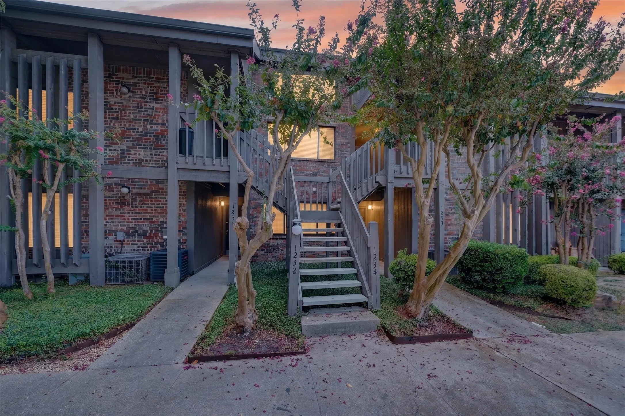 Condominium For Rent in Rockwall County , 1232 Signal Ridge Place, Rockwall, Texas 75032, 3 Bedroom, 3 Bathroom, Garage spaces, 1,825 Sqft, built in 1985, mls#21358242, Real Estate Agent in Rockwall, Homes For Rent in Rockwall county, Homes For Rent in Rockwall, Realtor in Rockwall Texas, Real Estate Brokerage Independent Realty Texas, Luminita Cordes Realtor