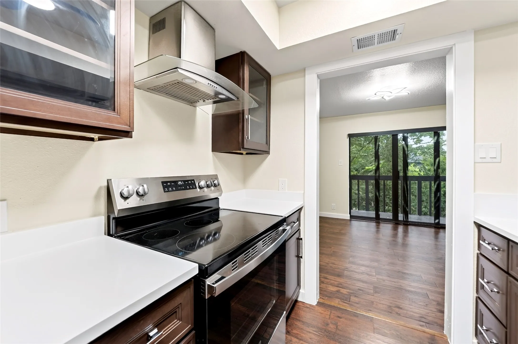 Condominium For Rent in Rockwall County , 1232 Signal Ridge Place, Rockwall, Texas 75032, 3 Bedroom, 3 Bathroom, Garage spaces, 1,825 Sqft, built in 1985, mls#21358242, Real Estate Agent in Rockwall, Homes For Rent in Rockwall county, Homes For Rent in Rockwall, Realtor in Rockwall Texas, Real Estate Brokerage Independent Realty Texas, Luminita Cordes Realtor